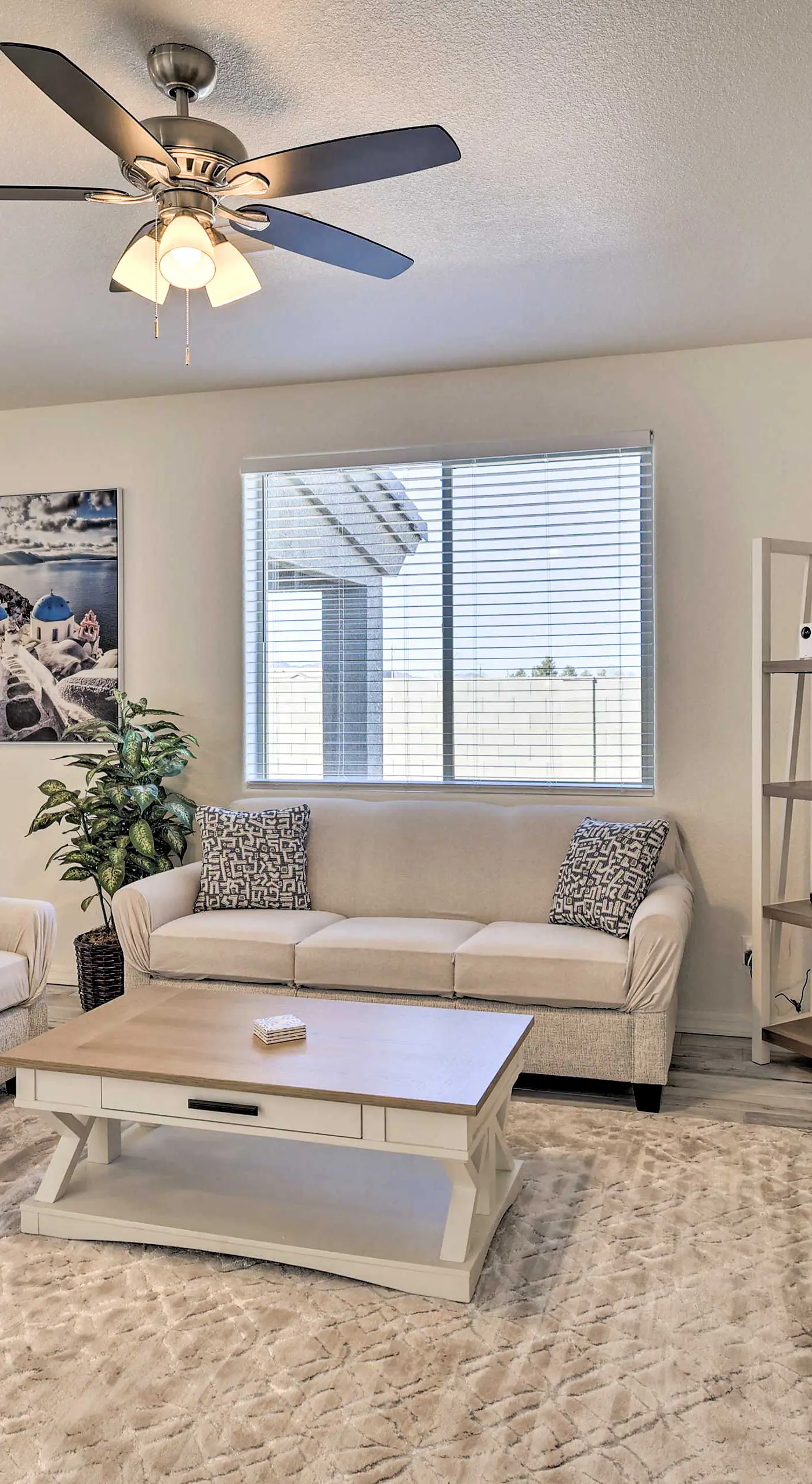 Modern Kingman Vacation Rental, 5 Mi to Dtwn!