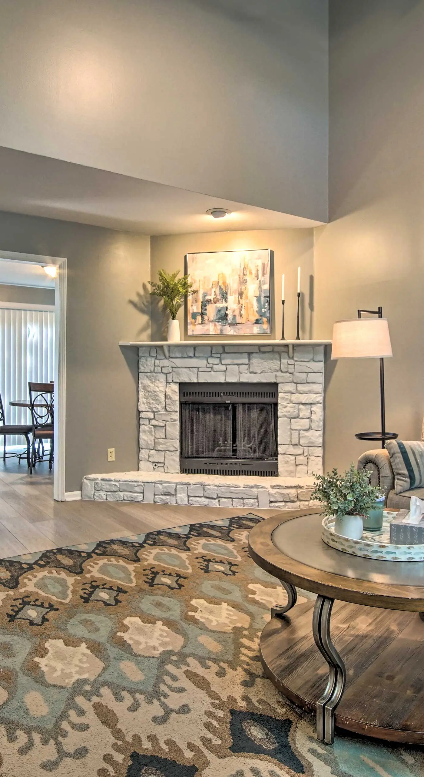 Modern Townhome w/ Fireplace: Near Stoll Park