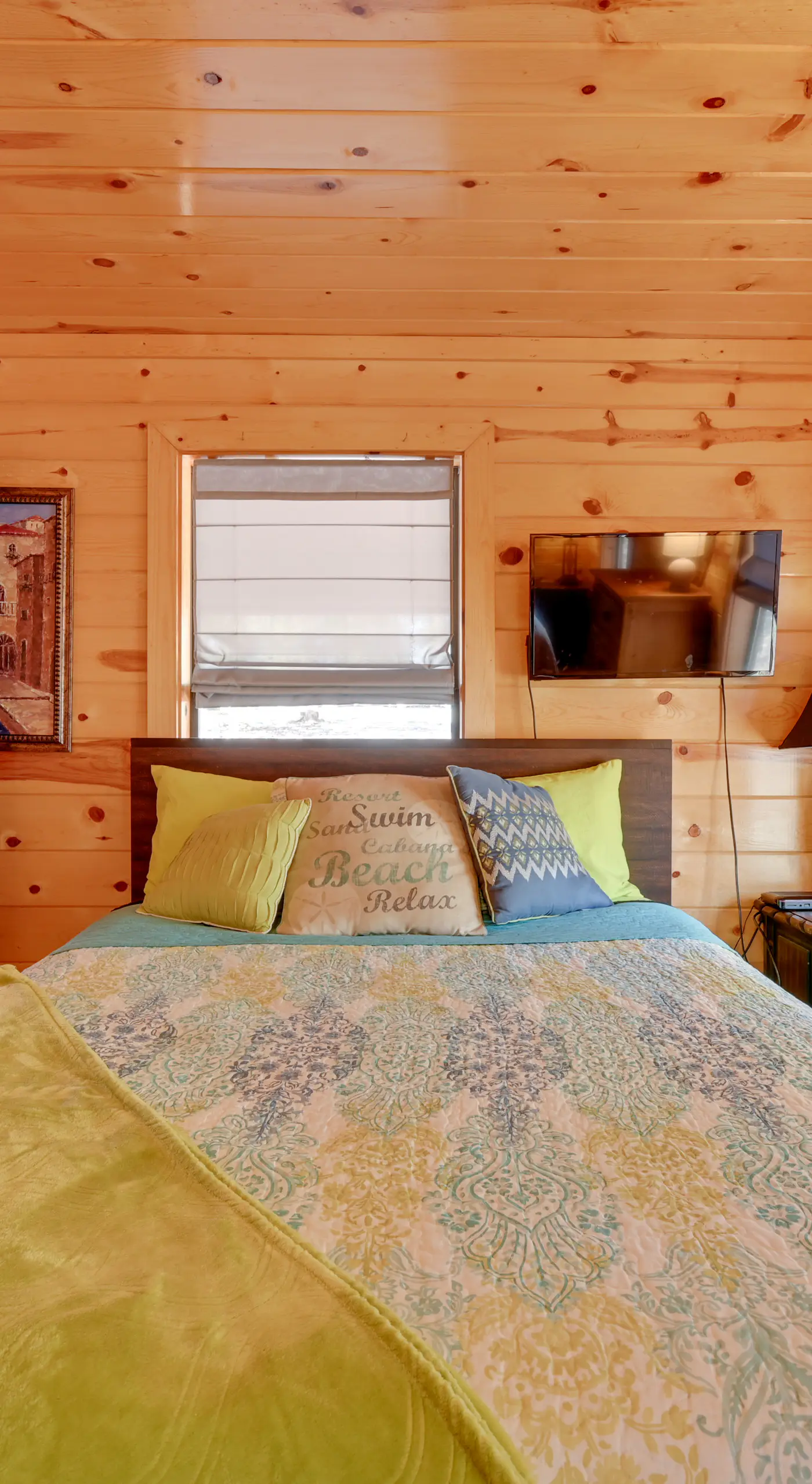 Broken Bow Cabin w/ Hot Tub & Fire Pit, Near Lake!
