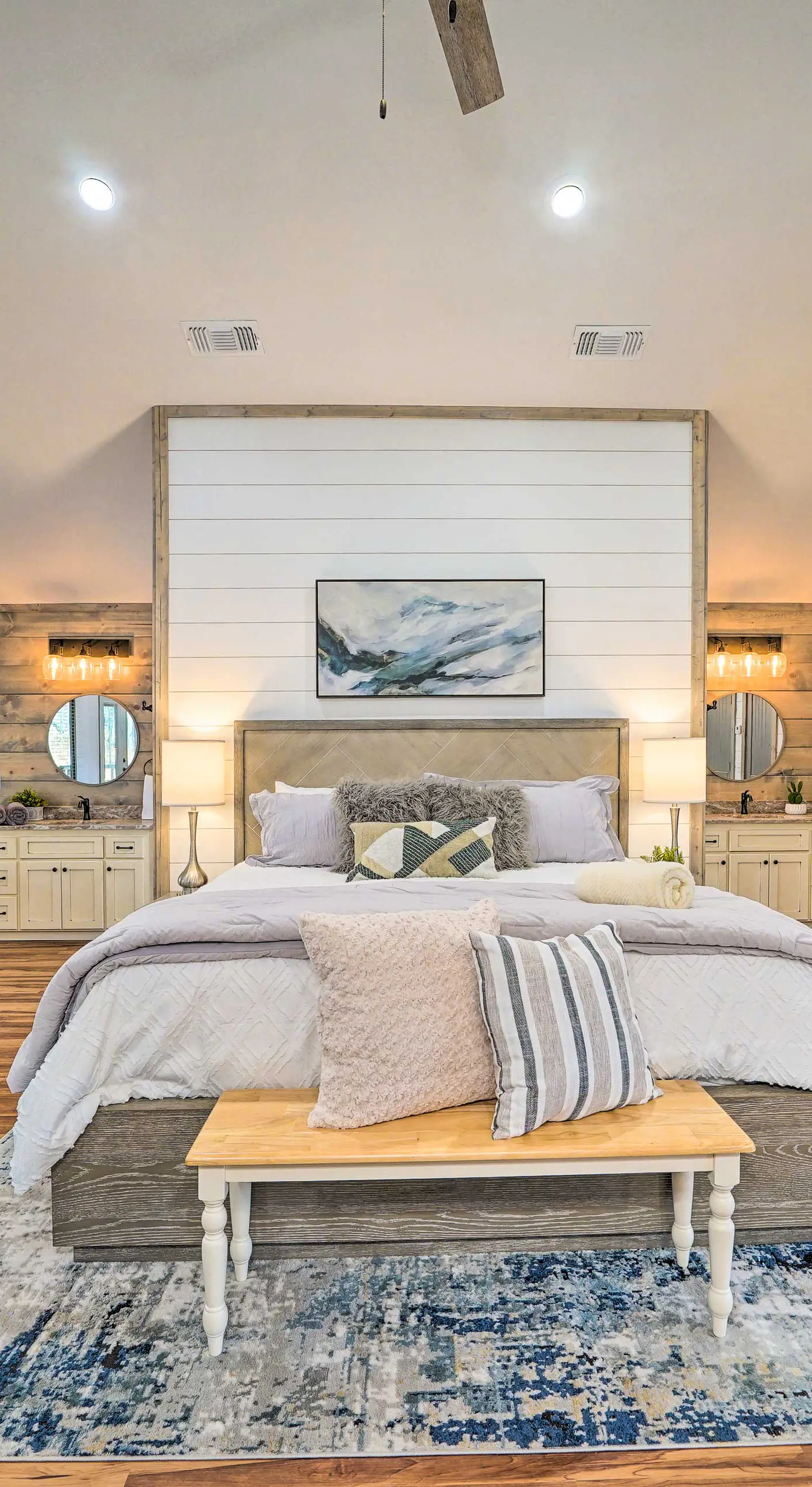 Chic Broken Bow Escape w/ Hot Tub & Fire Pit!