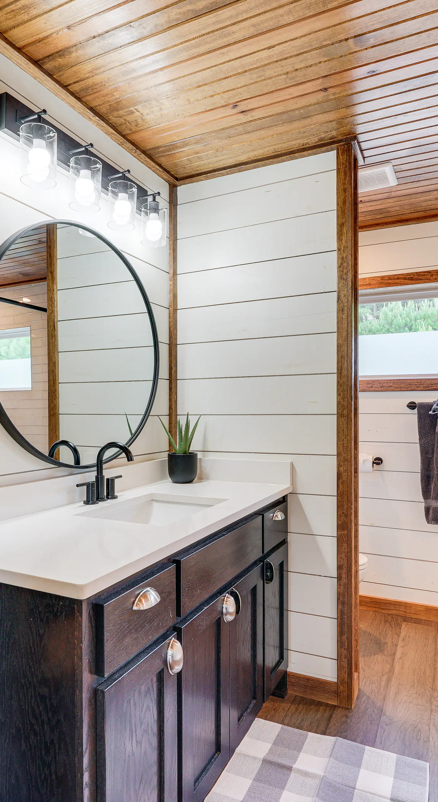 Tree-Lined Broken Bow Studio Cabin w/ Hot Tub!