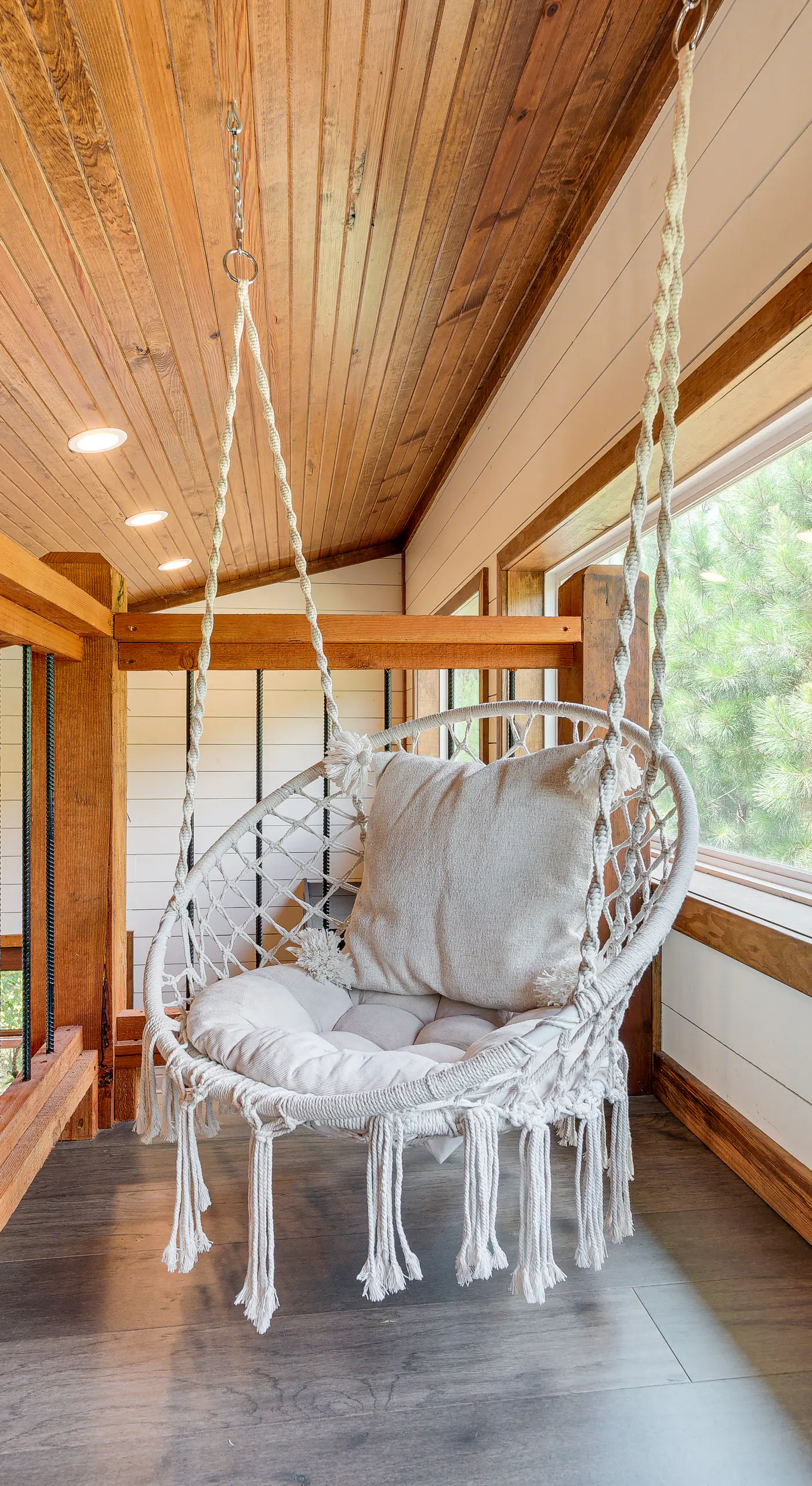 Tree-Lined Broken Bow Studio Cabin w/ Hot Tub!