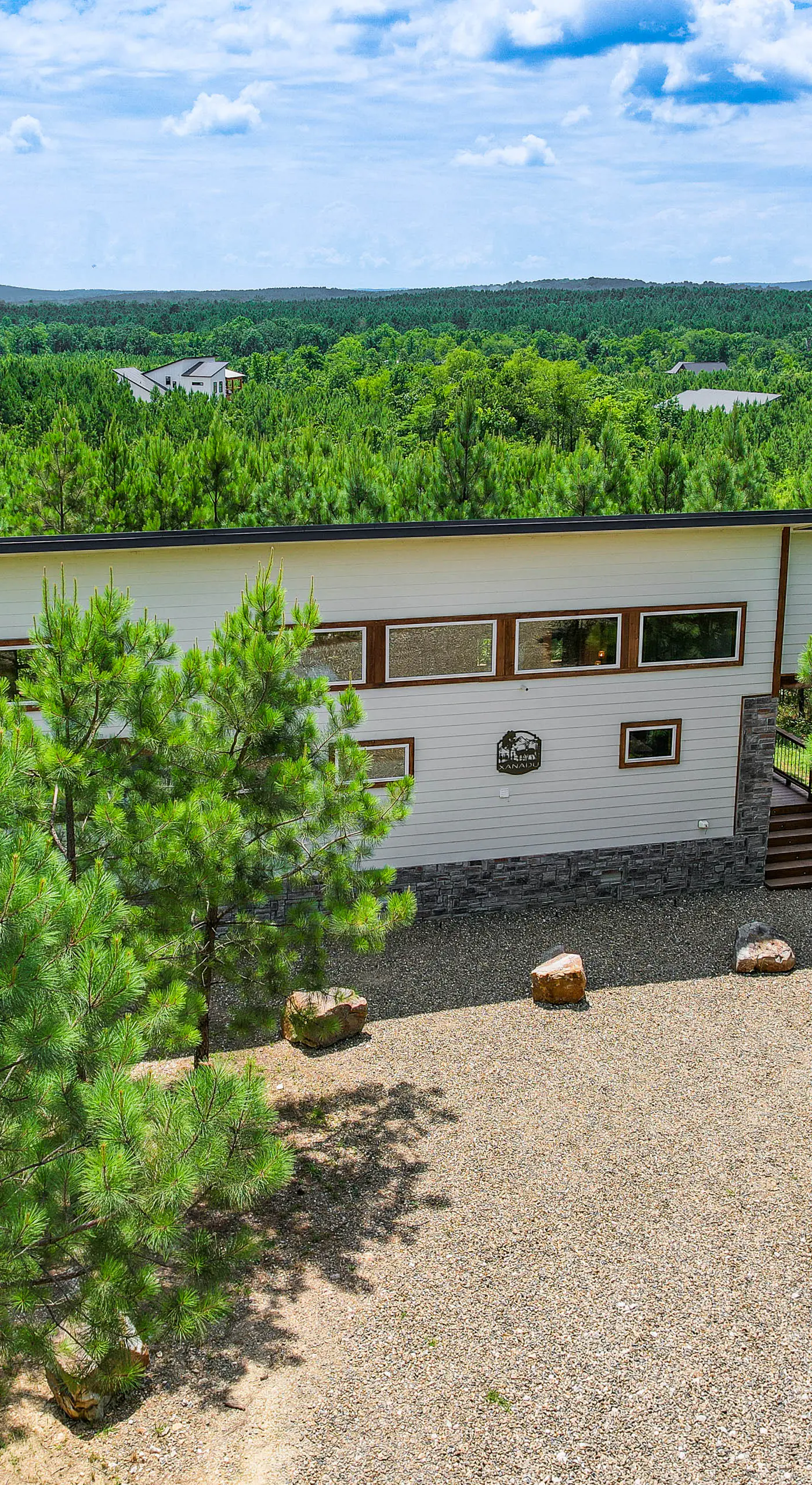 Tree-Lined Broken Bow Studio Cabin w/ Hot Tub!