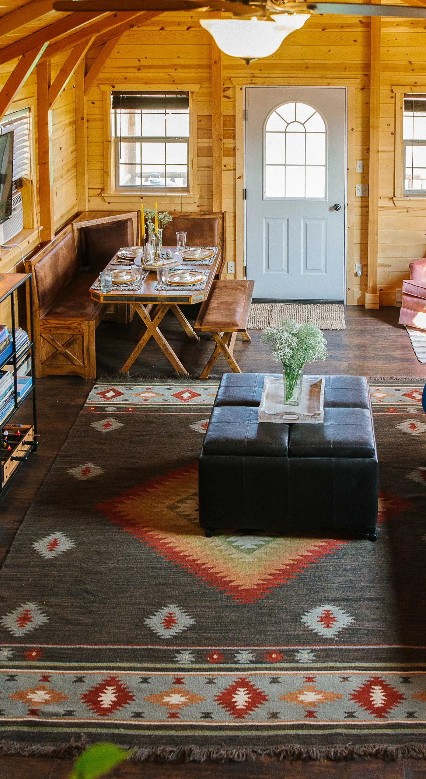 Paradise Valley Cabin by Chico & Yellowstone Park!