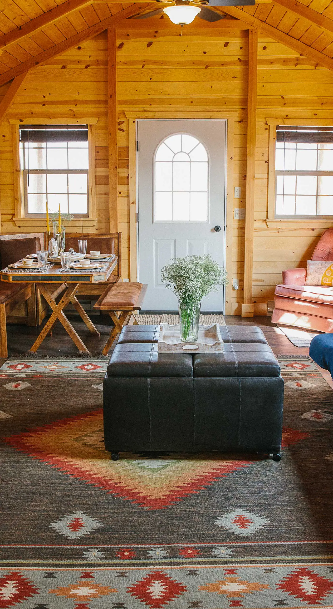 Paradise Valley Cabin by Chico & Yellowstone Park!