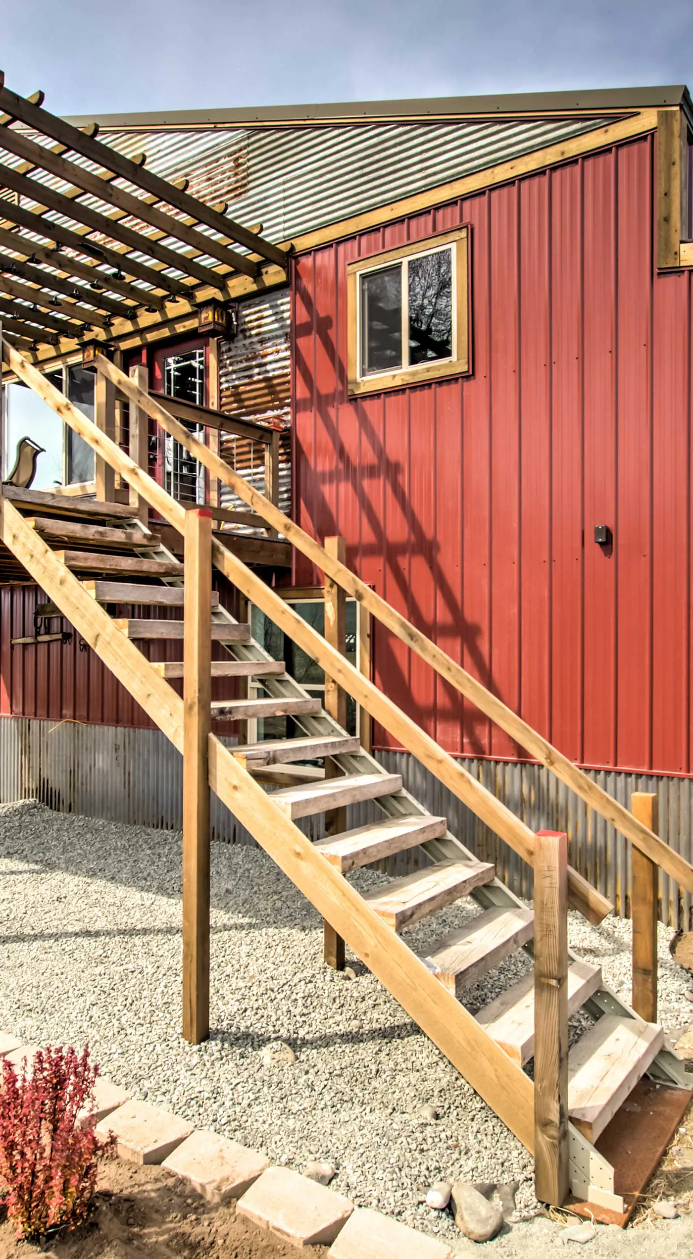Lovely Livingston Loft w/ Mountain & River Views!