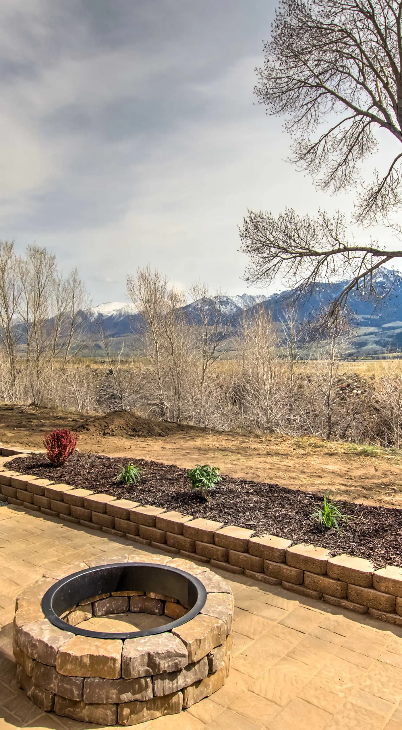 Lovely Livingston Loft w/ Mountain & River Views!