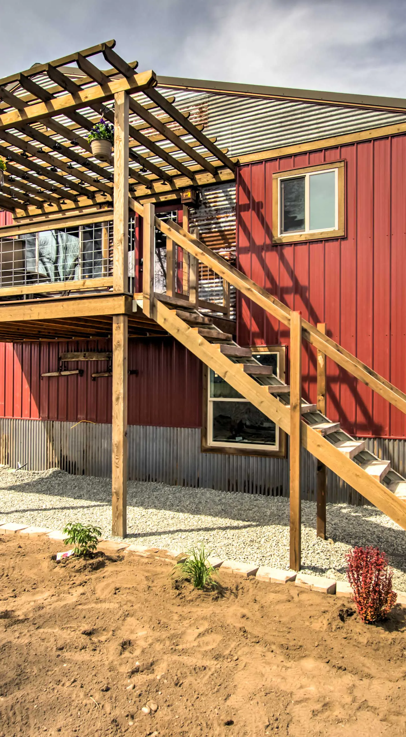 Lovely Livingston Loft w/ Mountain & River Views!