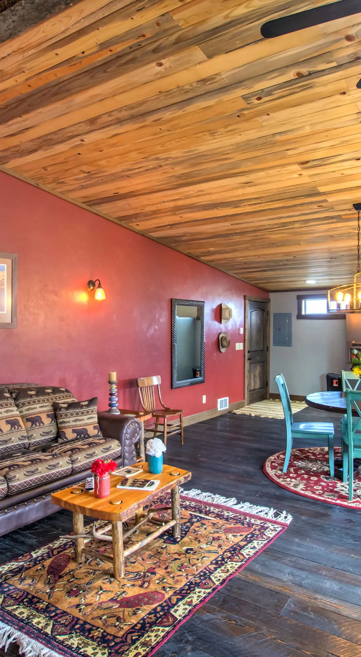 Lovely Livingston Loft w/ Mountain & River Views!