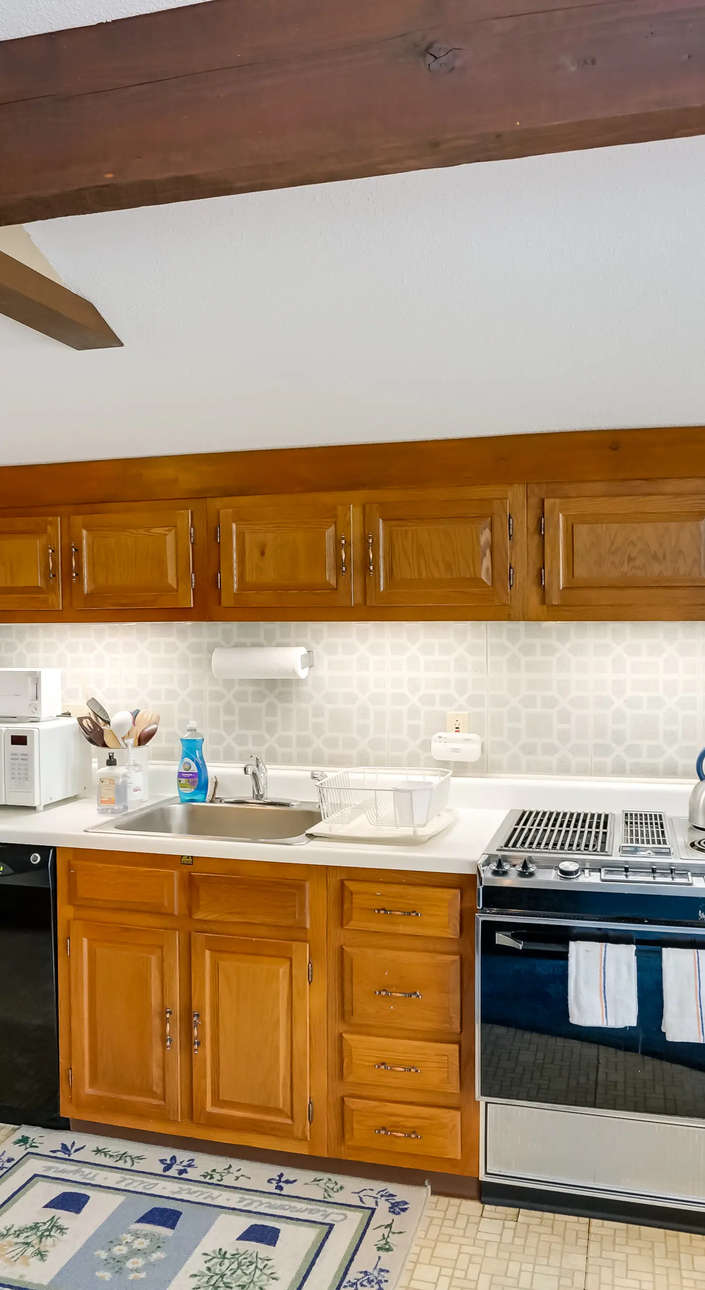 Bromley Mountain Escape w/ 2 Balconies: Hike & Ski