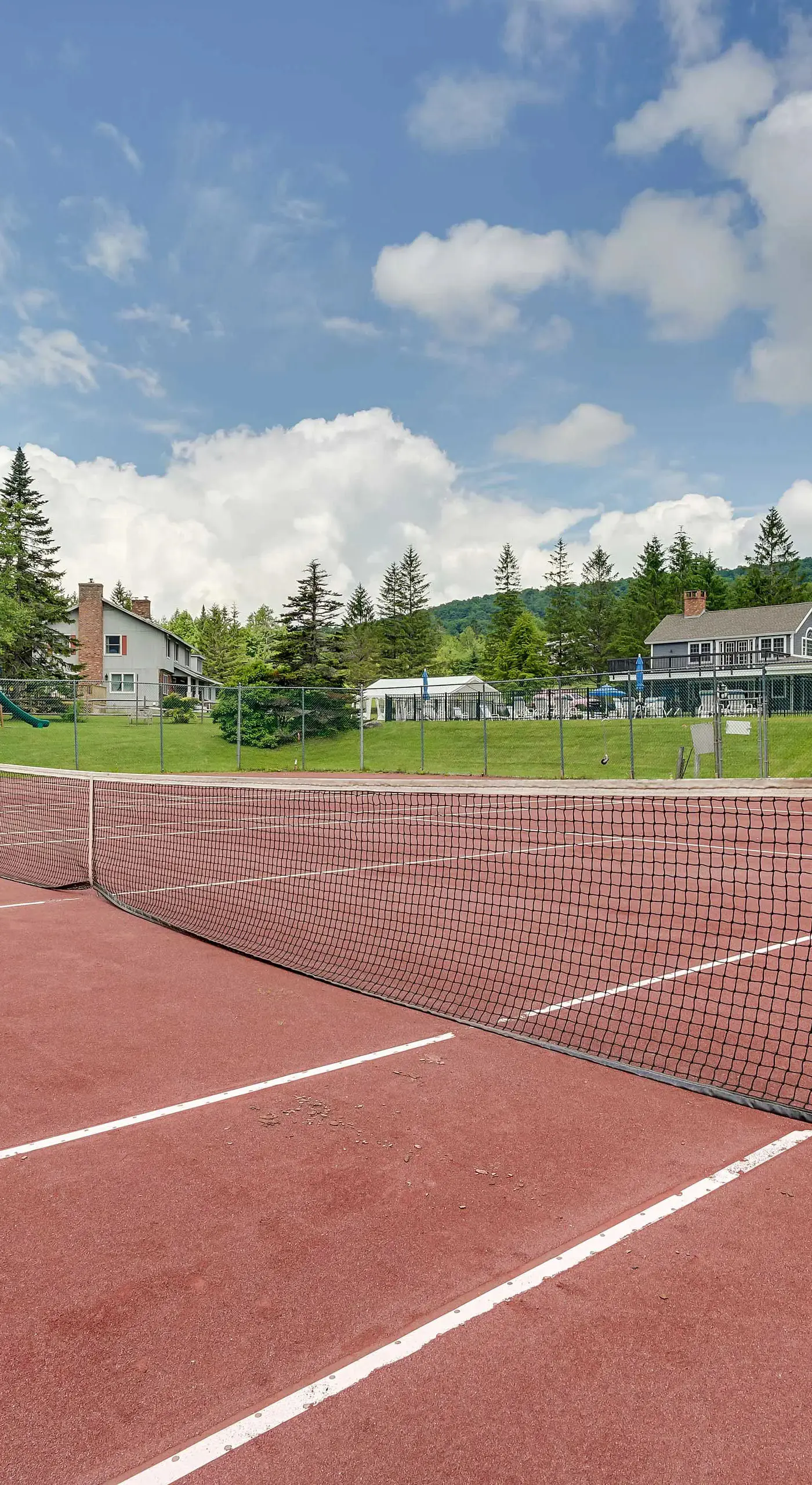Bromley Mountain Escape w/ 2 Balconies: Hike & Ski