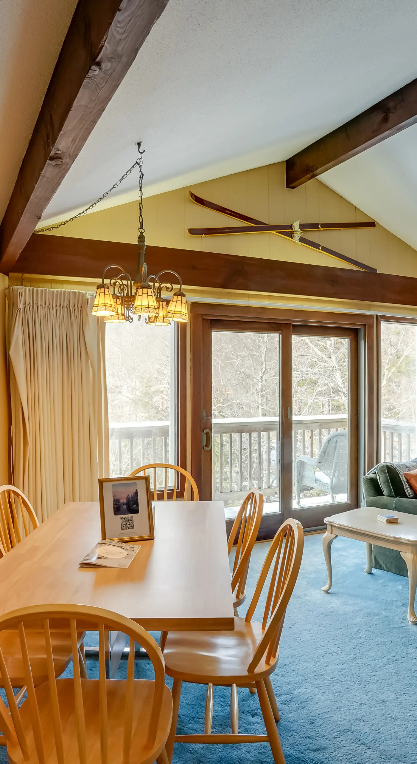 Bromley Mountain Escape w/ 2 Balconies: Hike & Ski