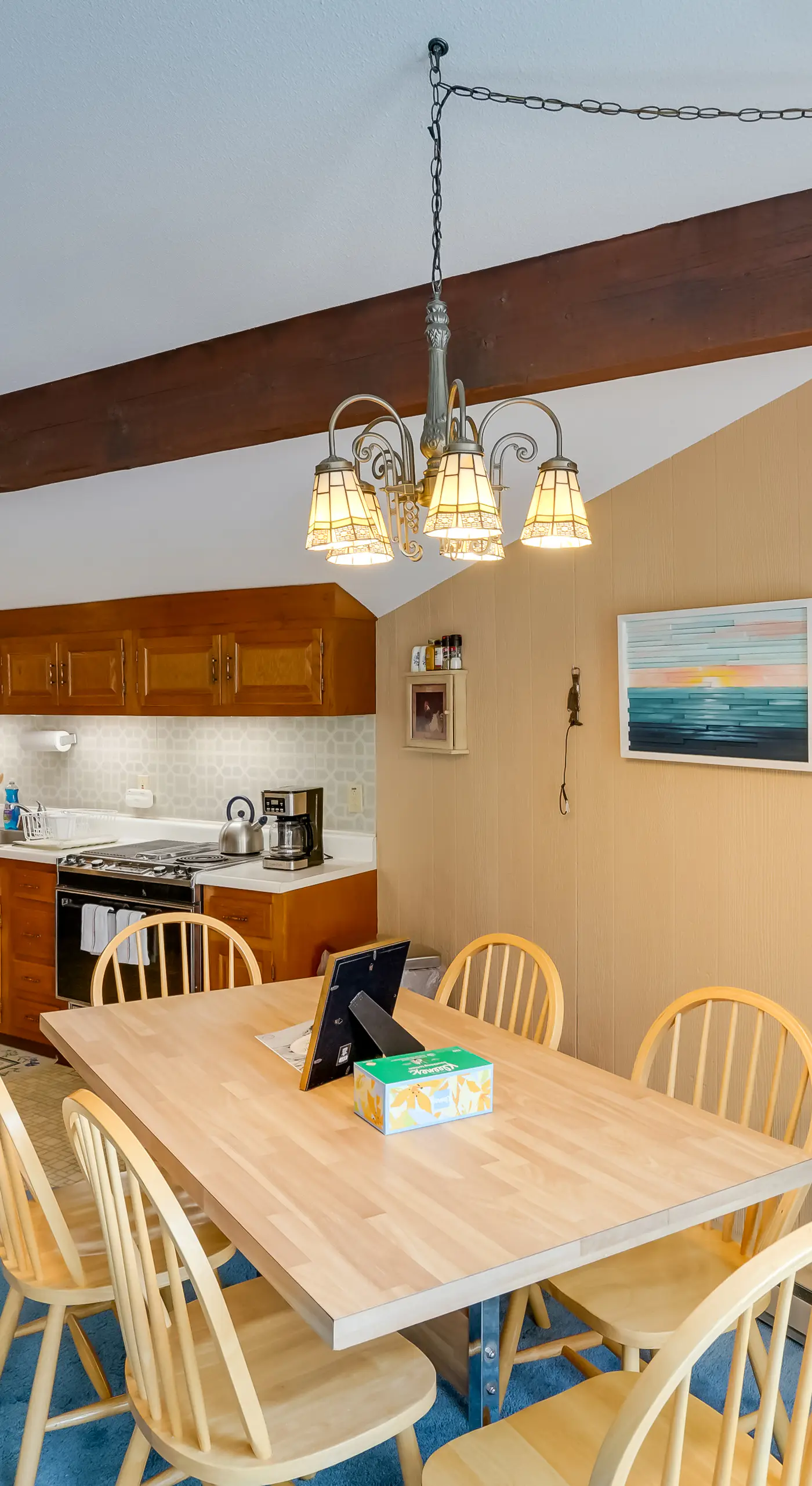 Bromley Mountain Escape w/ 2 Balconies: Hike & Ski