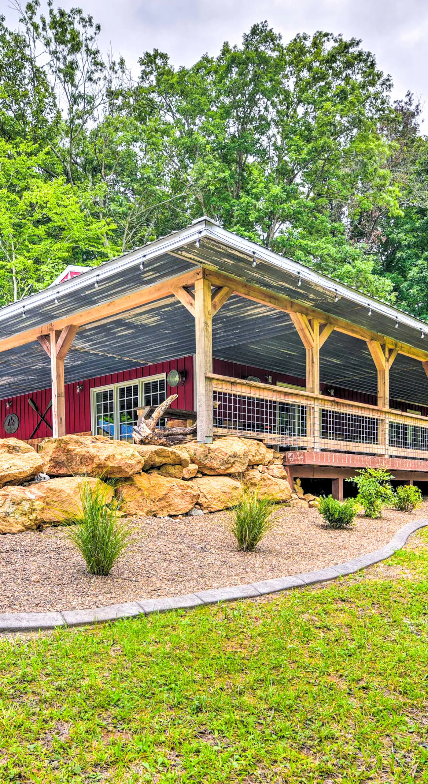 Secluded Brownsville Cabin w/ Deck & Fire Pit