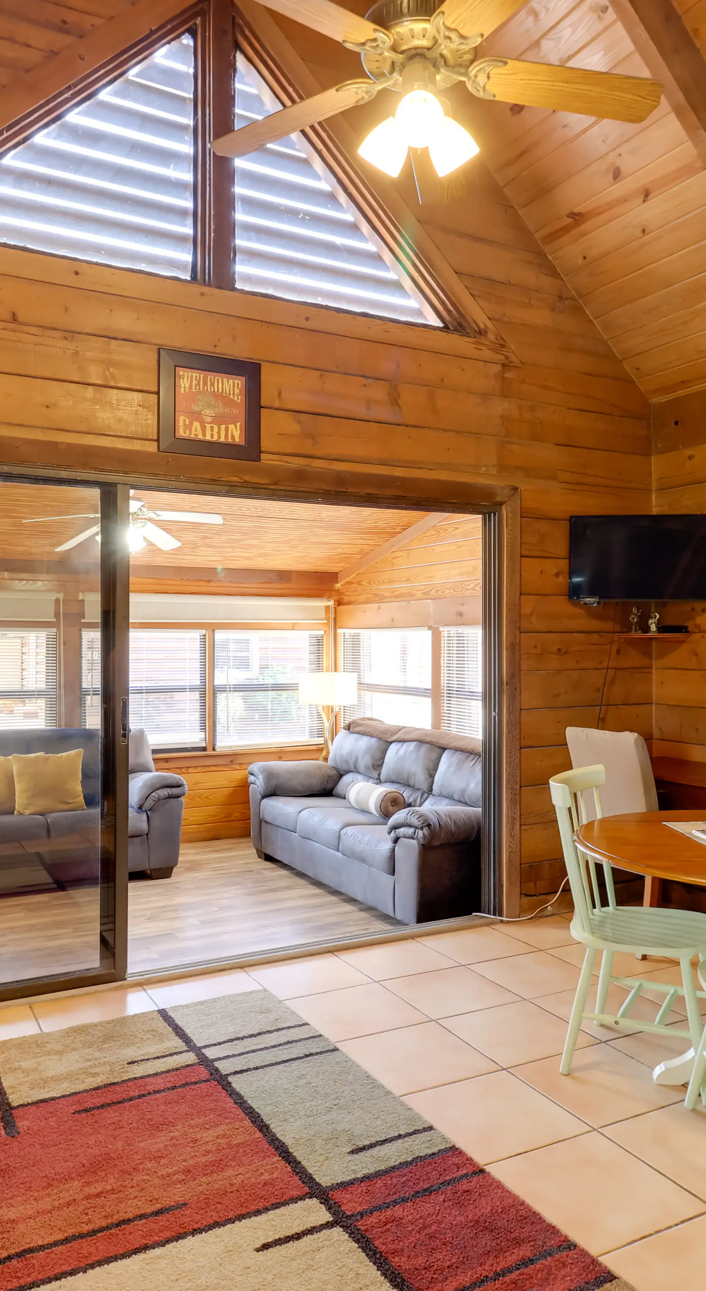 Cabin w/ Boat Launch & Pool Access in Okeechobee