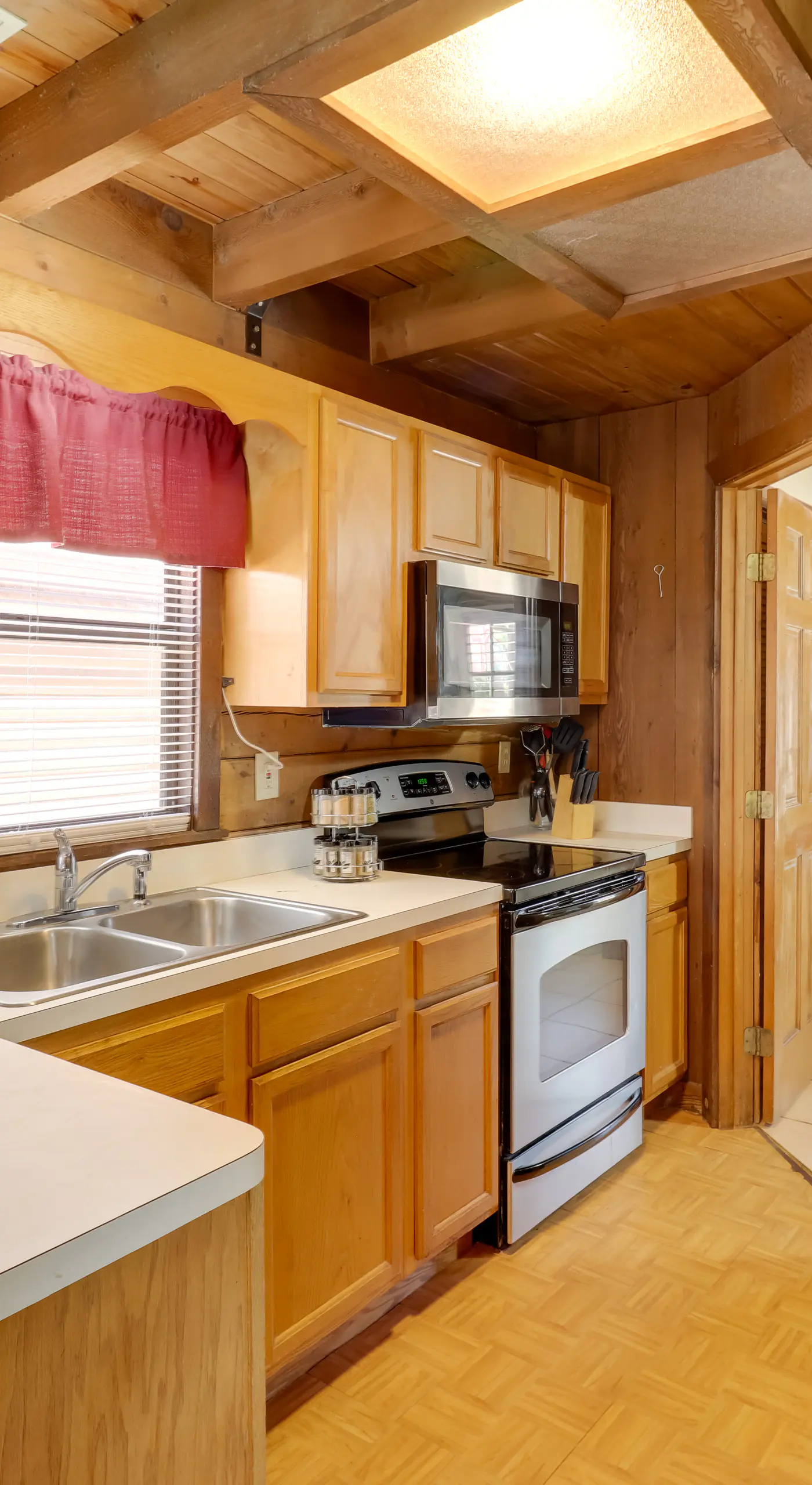 Cabin w/ Boat Launch & Pool Access in Okeechobee
