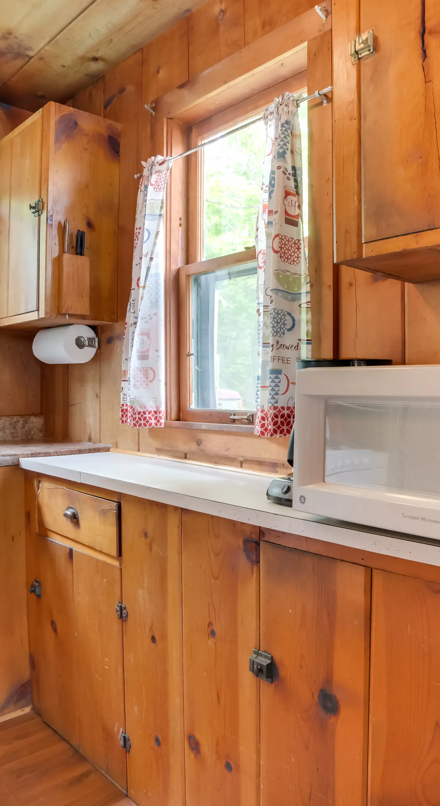 Resort Cabin On Lake Huron! Pets Welcome
