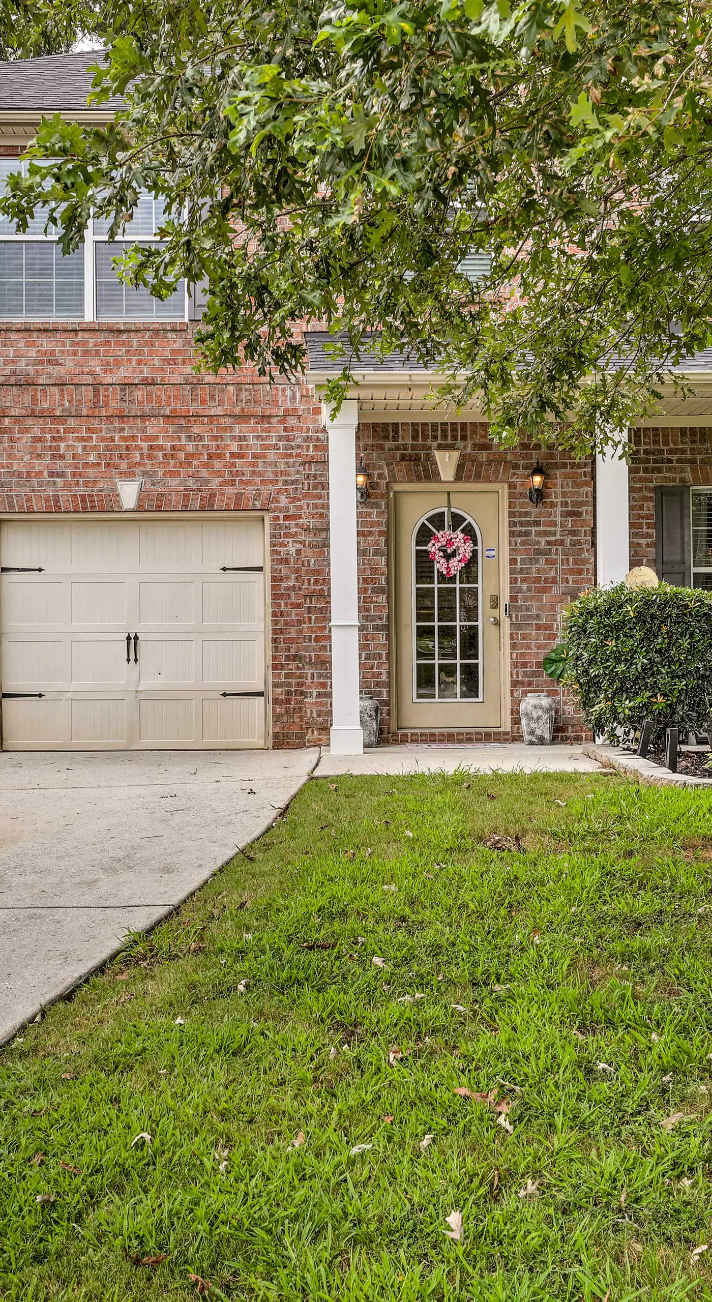 Snellville Abode < 9 Mi to Stone Mtn Park!