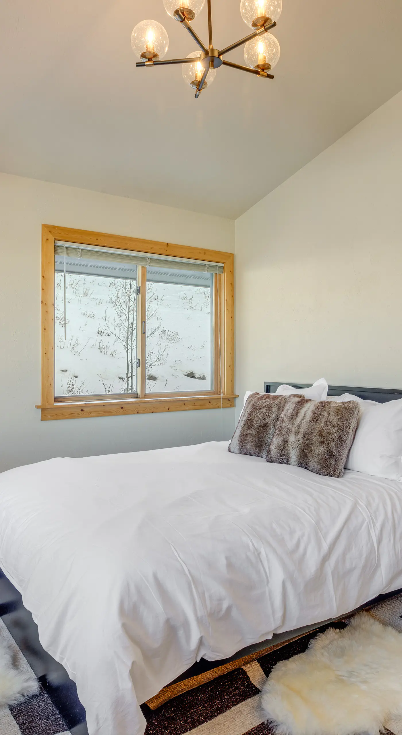Walk to Lift! Luxe, Updated CBMR Home w/ Mtn Views