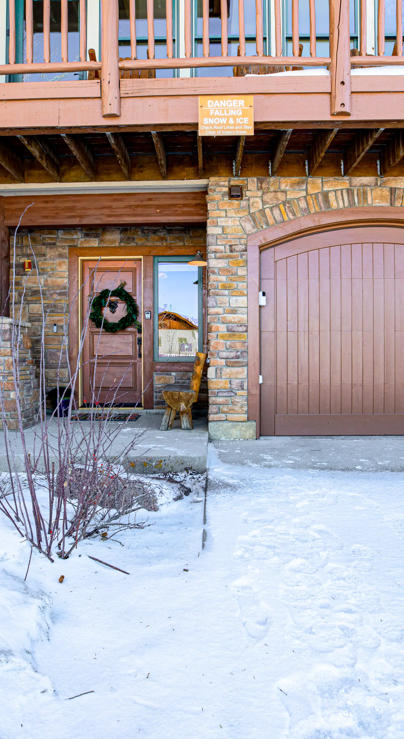 Walk to Lift! Luxe, Updated CBMR Home w/ Mtn Views