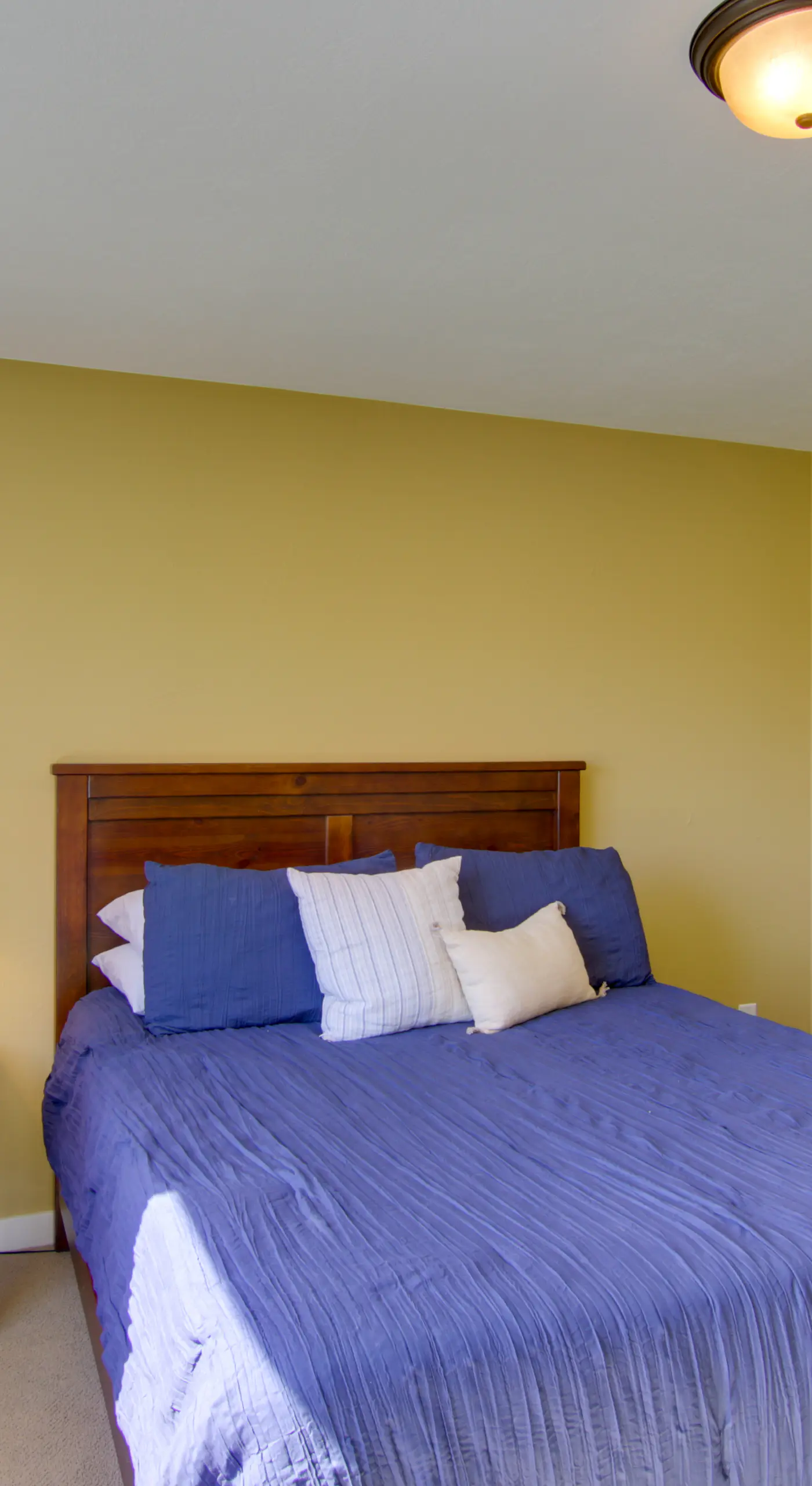 Bozeman Condo w/ Grill ~ 2 Mi to Hot Springs!