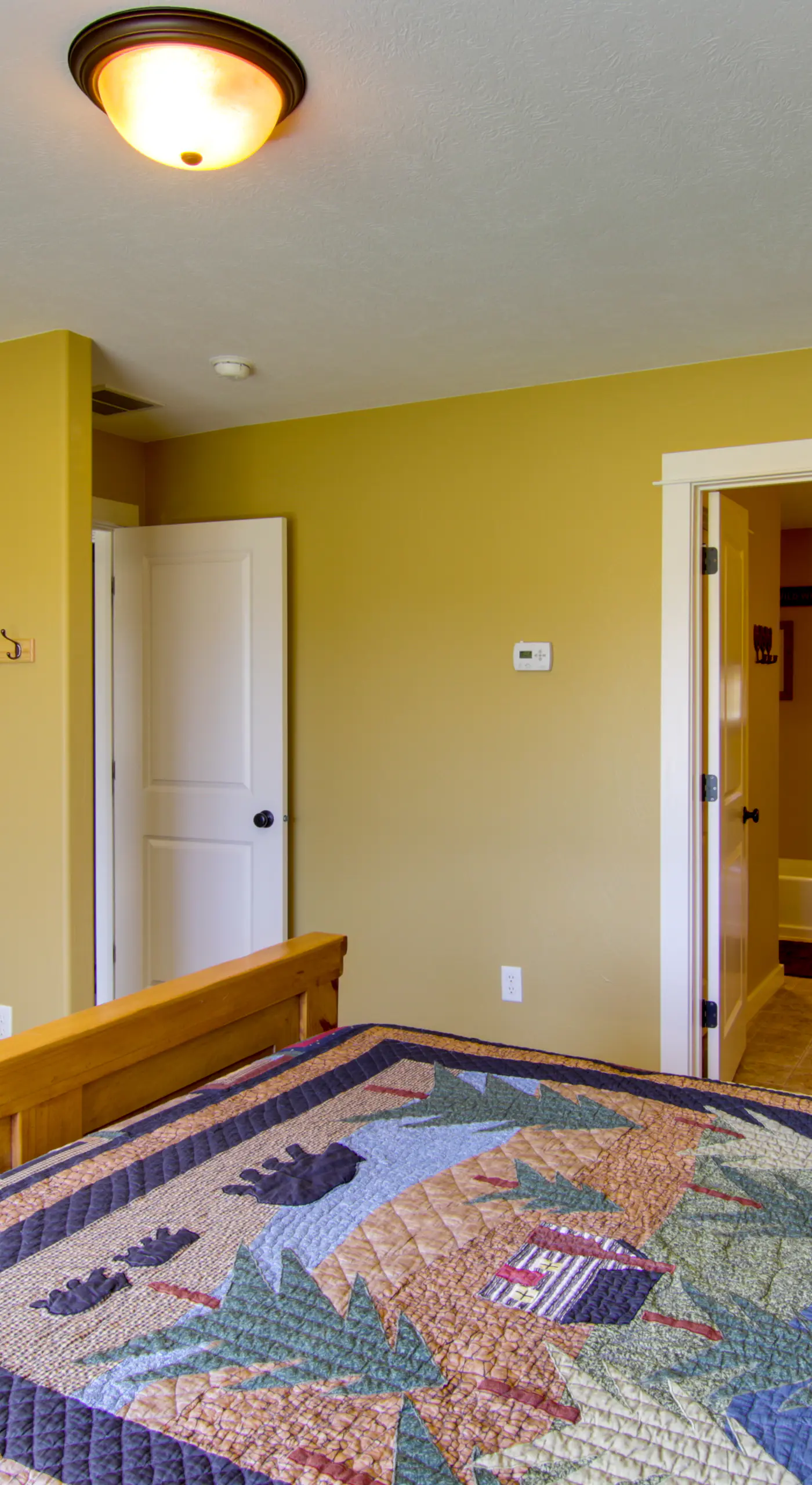 Bozeman Condo w/ Grill ~ 2 Mi to Hot Springs!