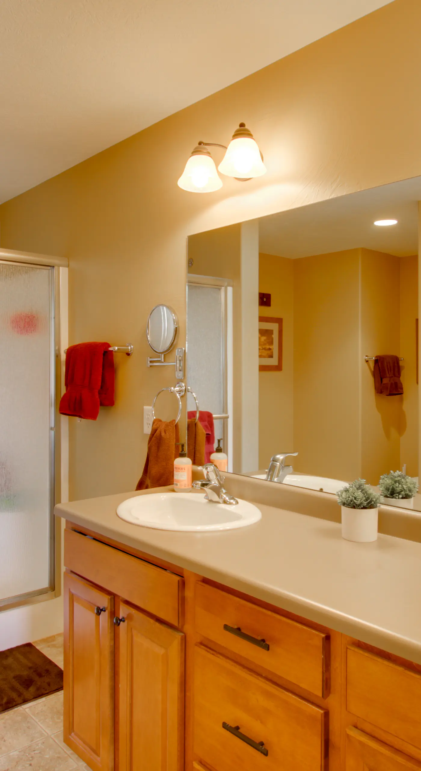 Bozeman Condo w/ Grill ~ 2 Mi to Hot Springs!
