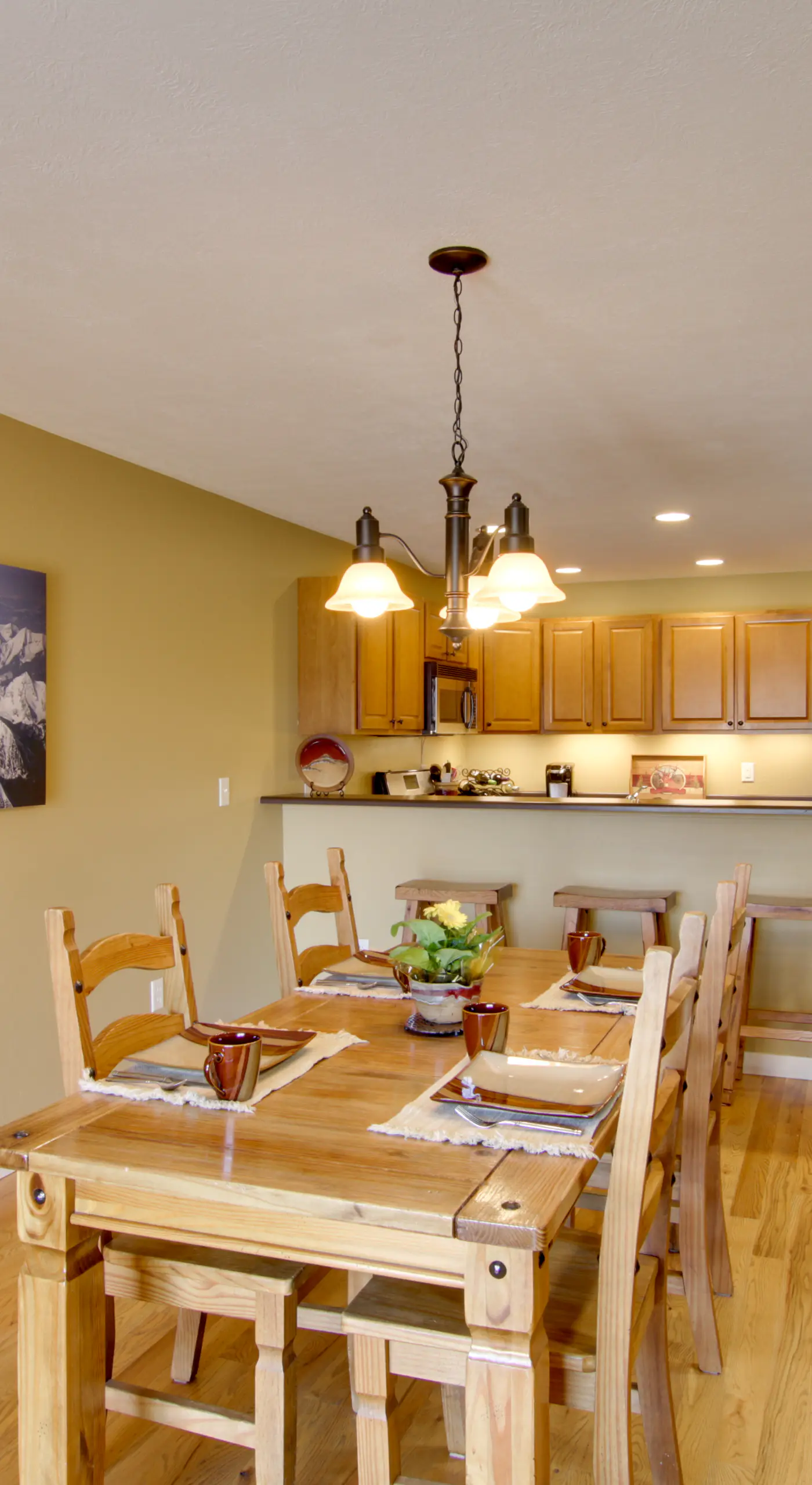 Bozeman Condo w/ Grill ~ 2 Mi to Hot Springs!