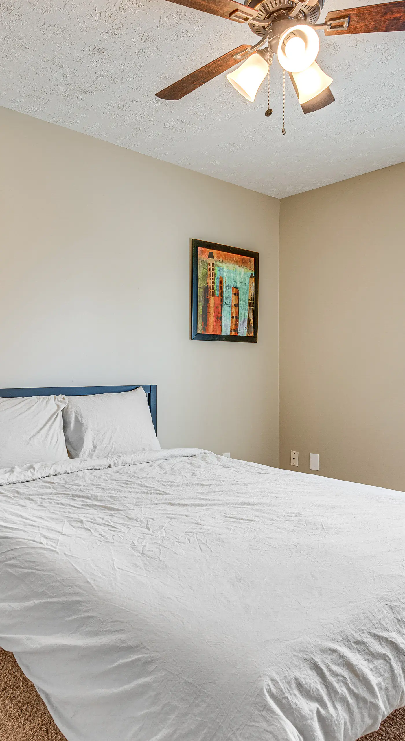 Welcoming Townhome: 1/2 Mi to Downtown Smyrna