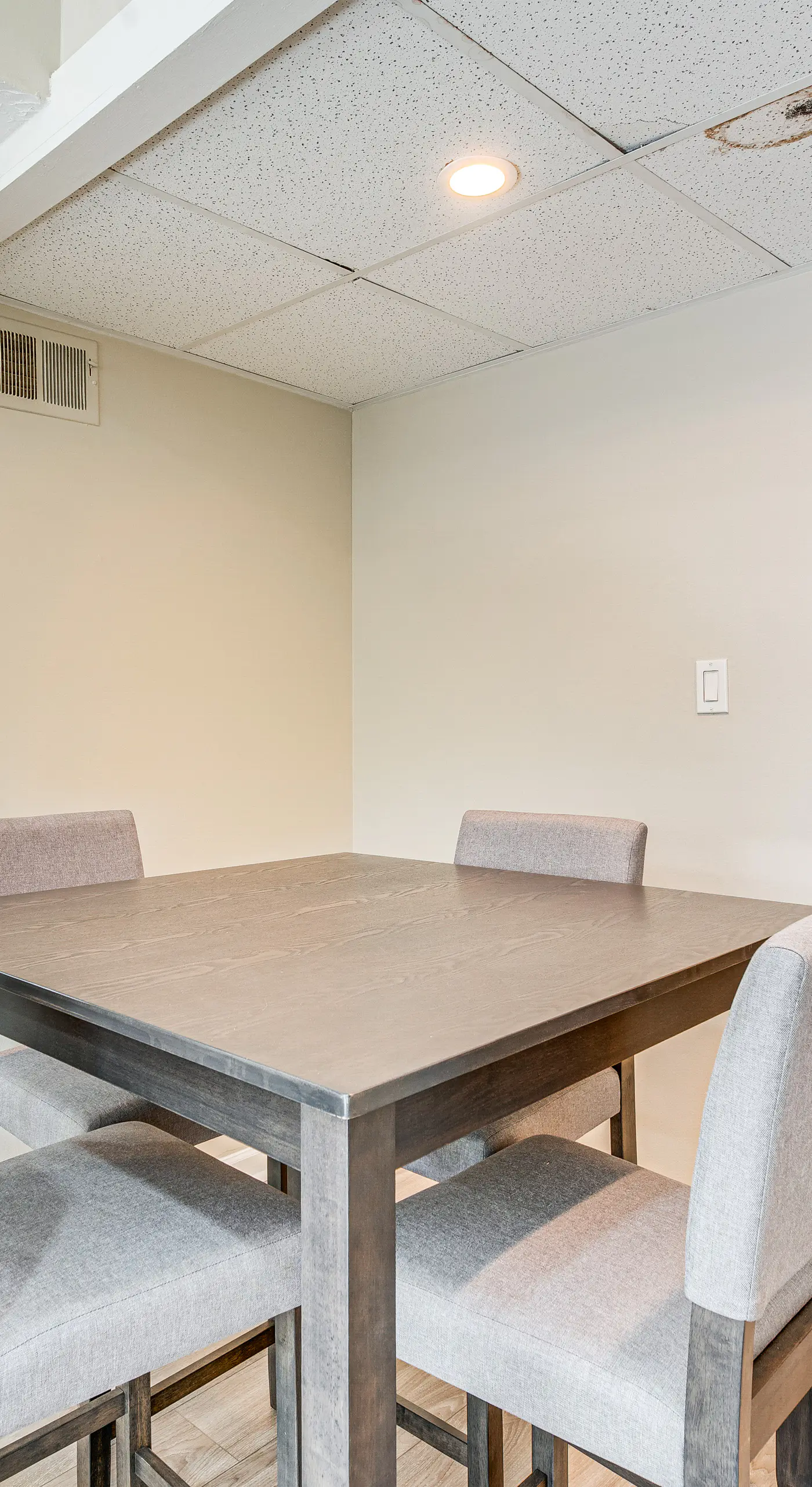 Welcoming Townhome: 1/2 Mi to Downtown Smyrna