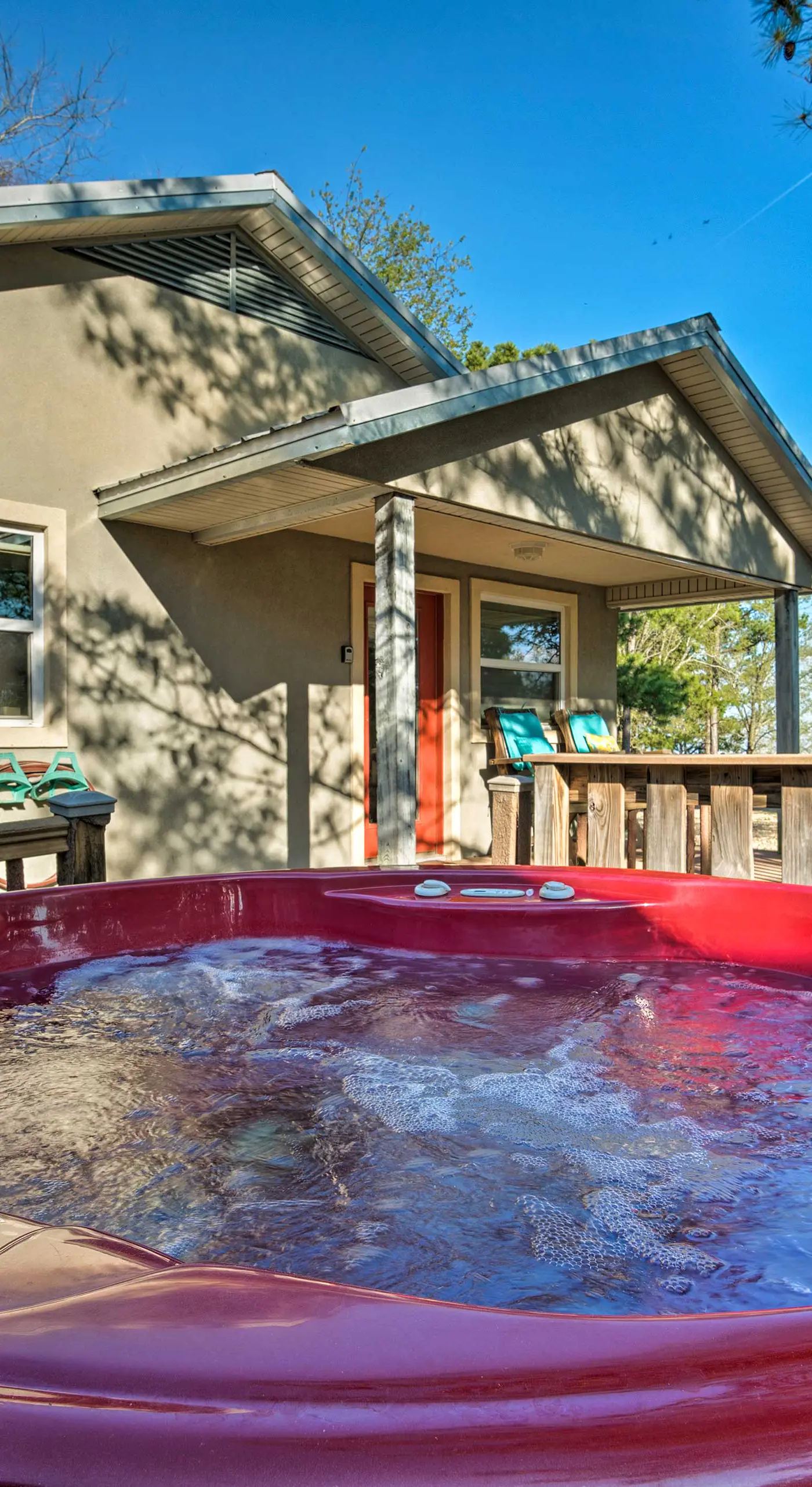 Broken Bow Cottage w/ Deck, Hot Tub & Fire Pit!