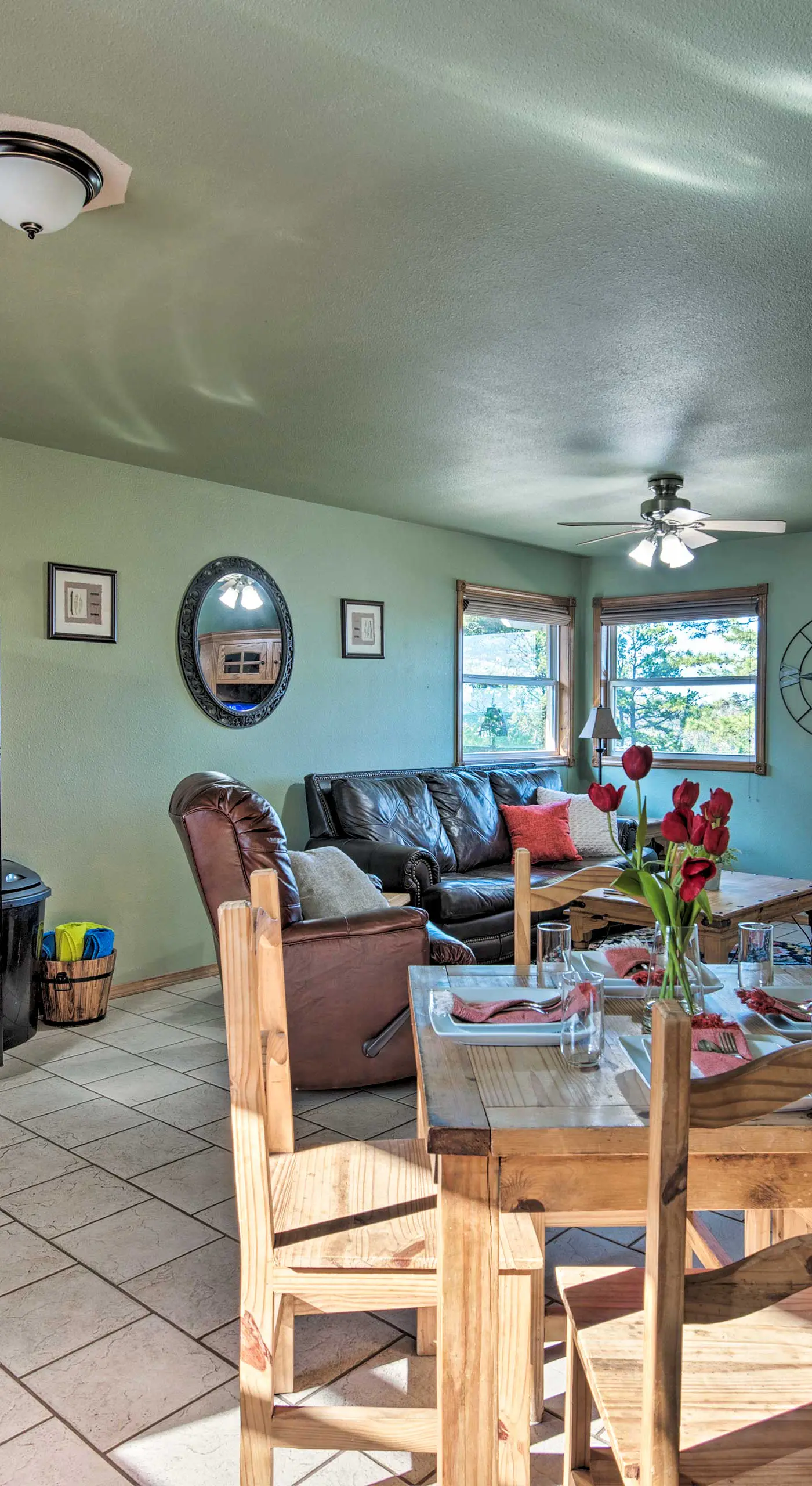 Broken Bow Cottage w/ Deck, Hot Tub & Fire Pit!