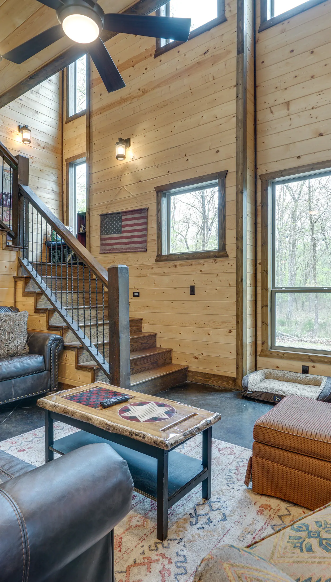 Hot Tub & Fire Pit: Broken Bow Retreat!