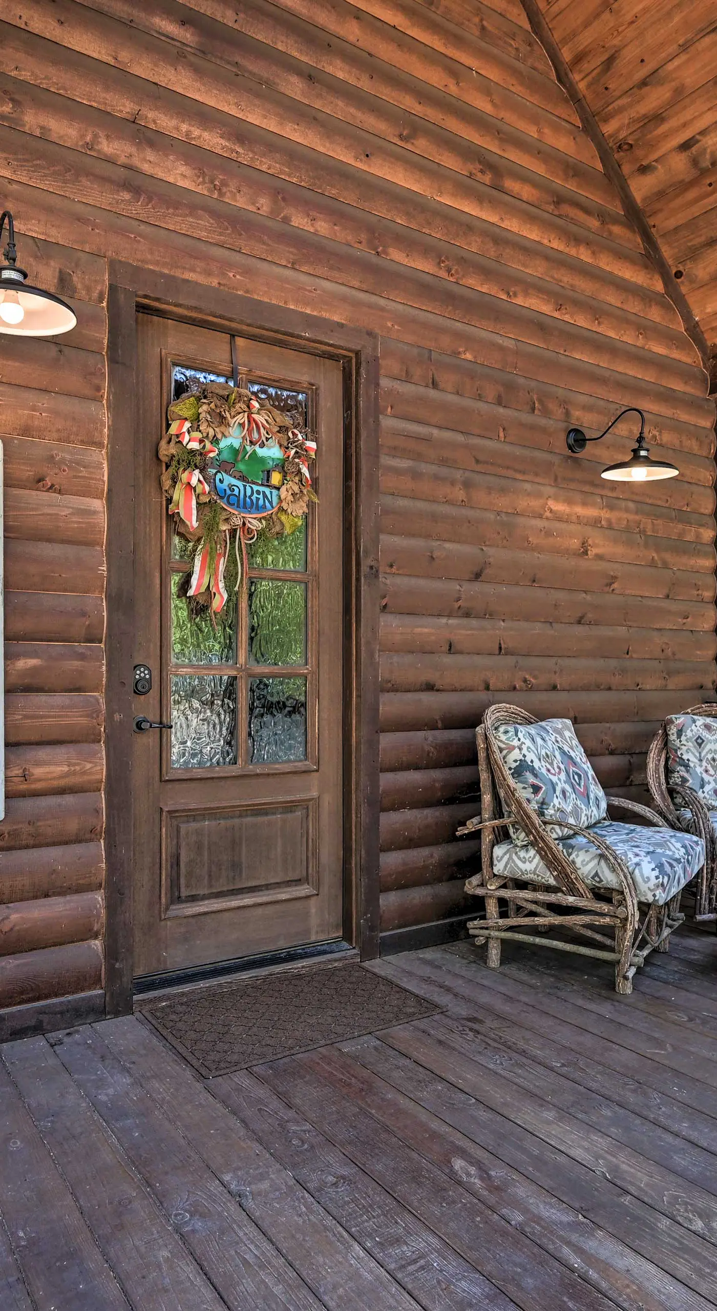 Hot Tub & Fire Pit: Broken Bow Retreat!