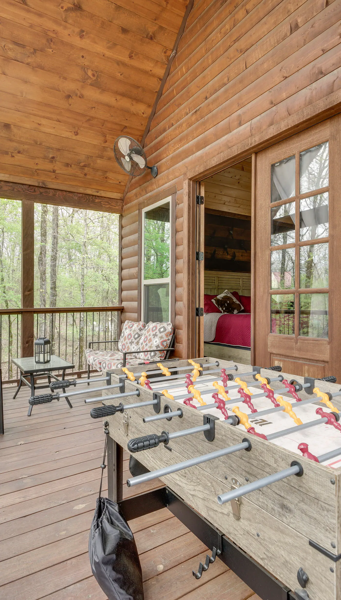Hot Tub & Fire Pit: Broken Bow Retreat!