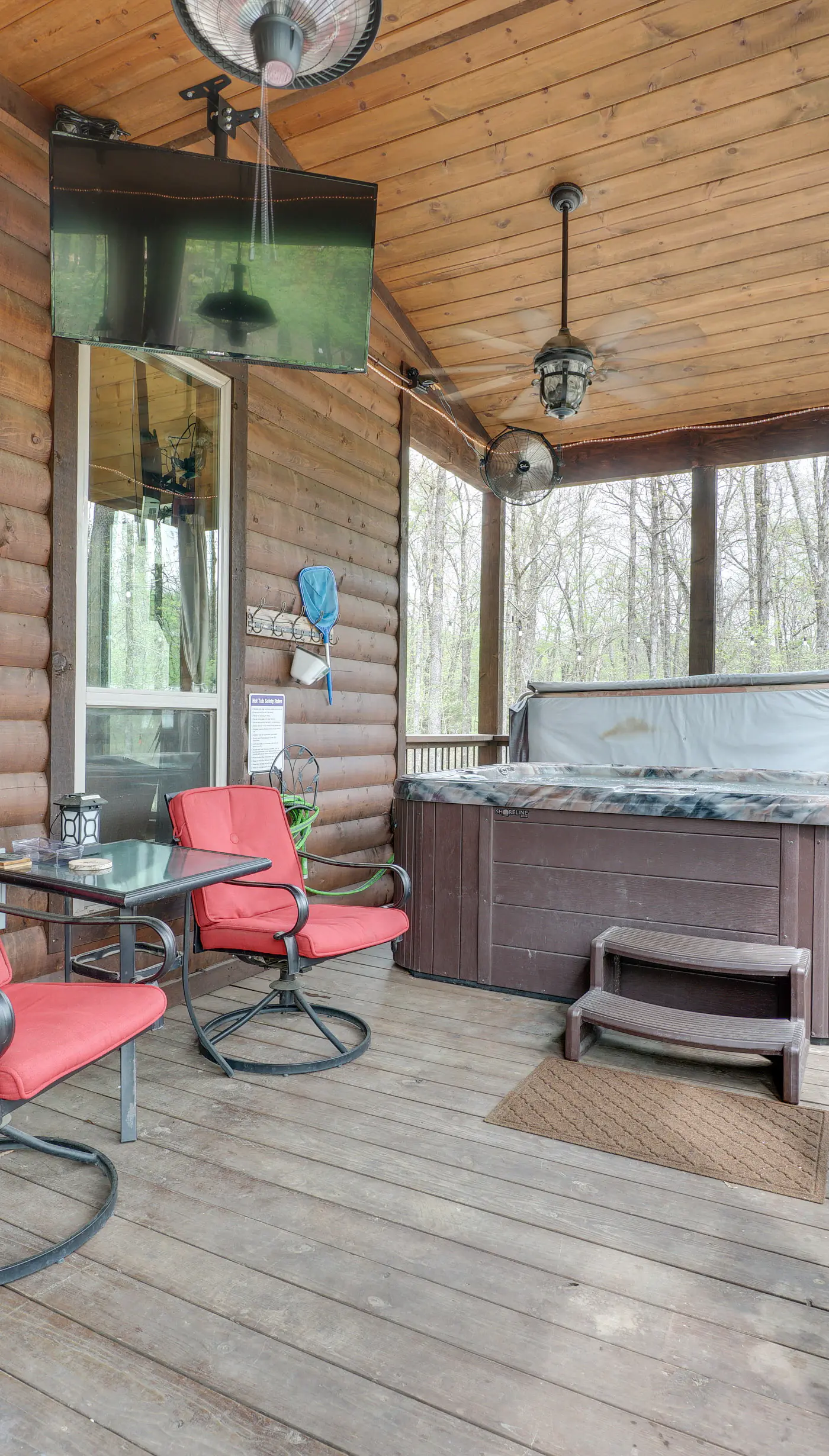 Hot Tub & Fire Pit: Broken Bow Retreat!