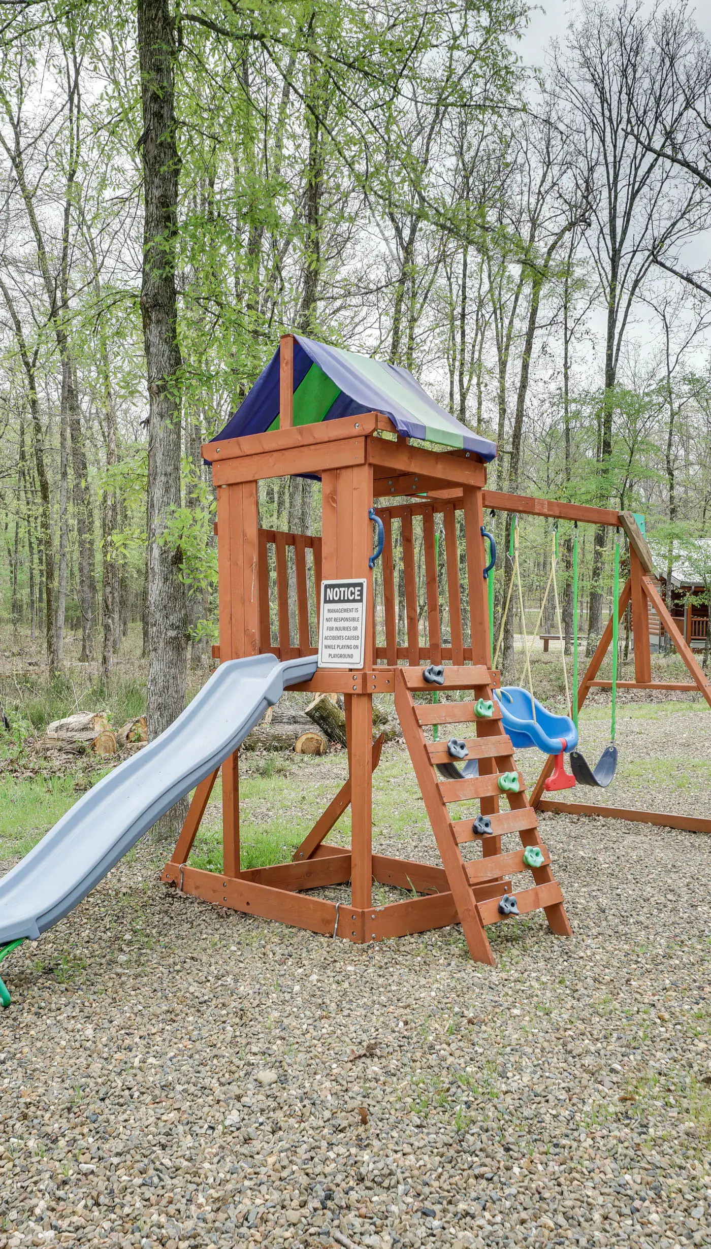 Hot Tub & Fire Pit: Broken Bow Retreat!