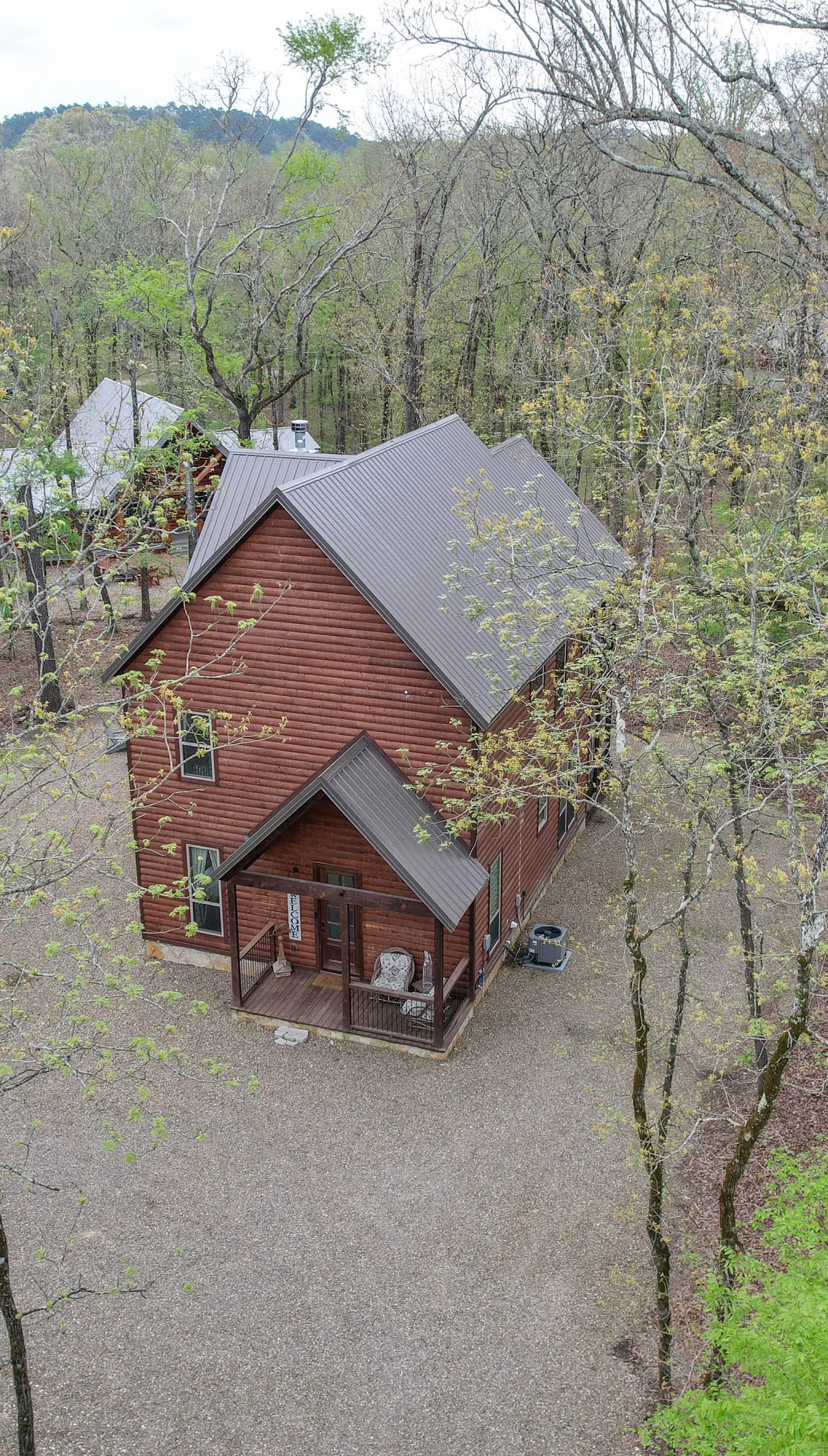 Hot Tub & Fire Pit: Broken Bow Retreat!