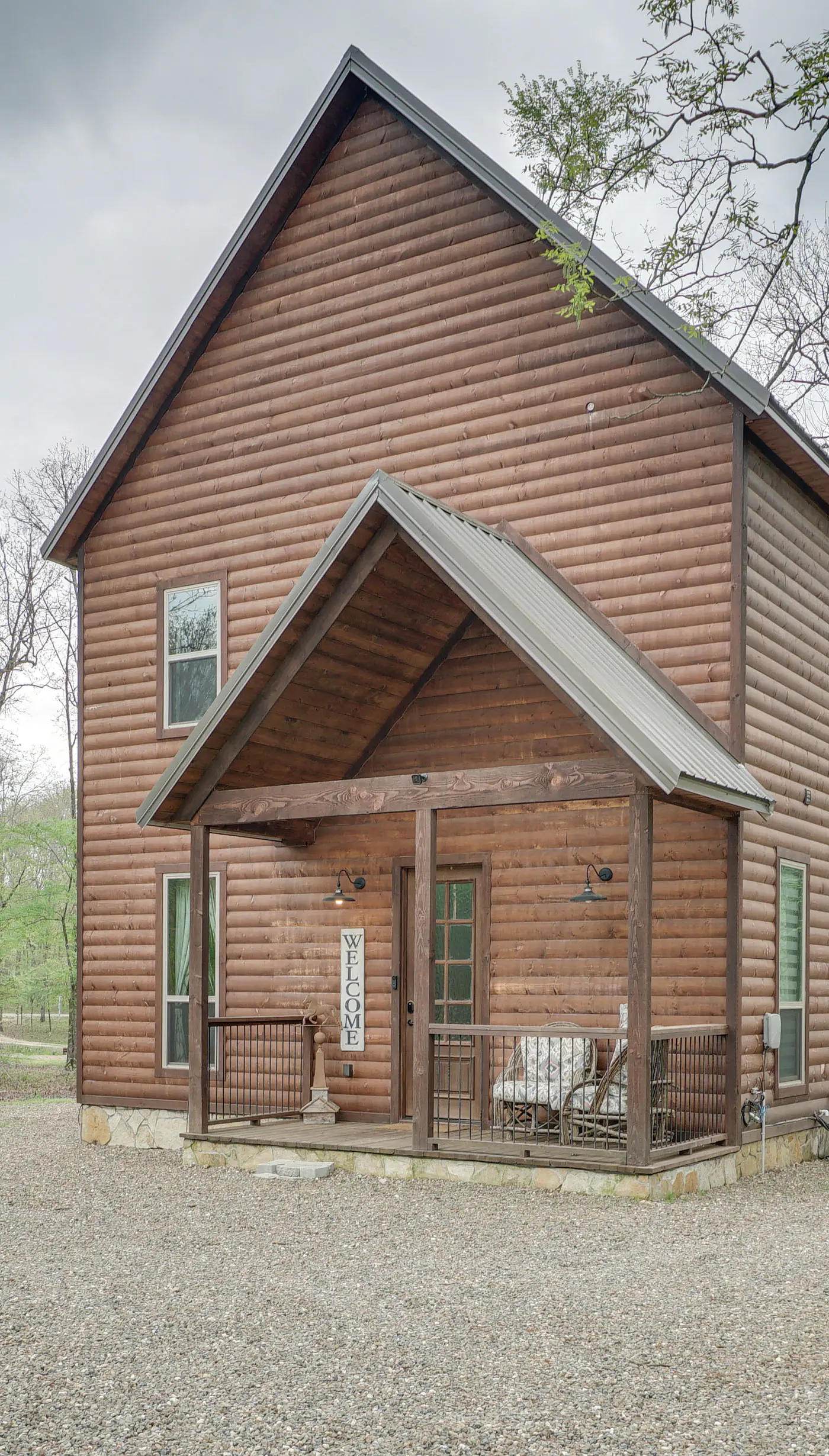 Hot Tub & Fire Pit: Broken Bow Retreat!