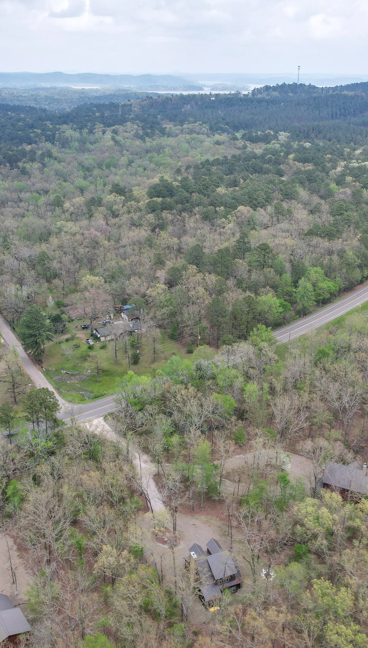 Hot Tub & Fire Pit: Broken Bow Retreat!