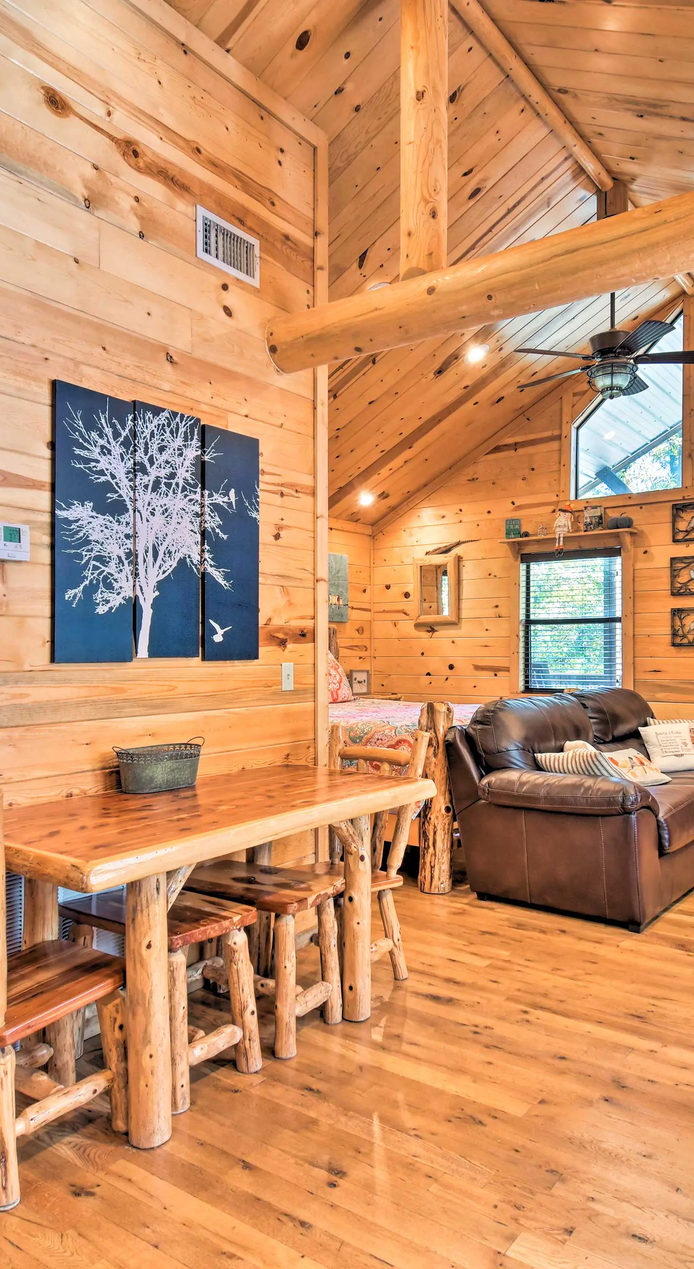 Broken Bow Hideaway w/ Hot Tub & Fire Pit!