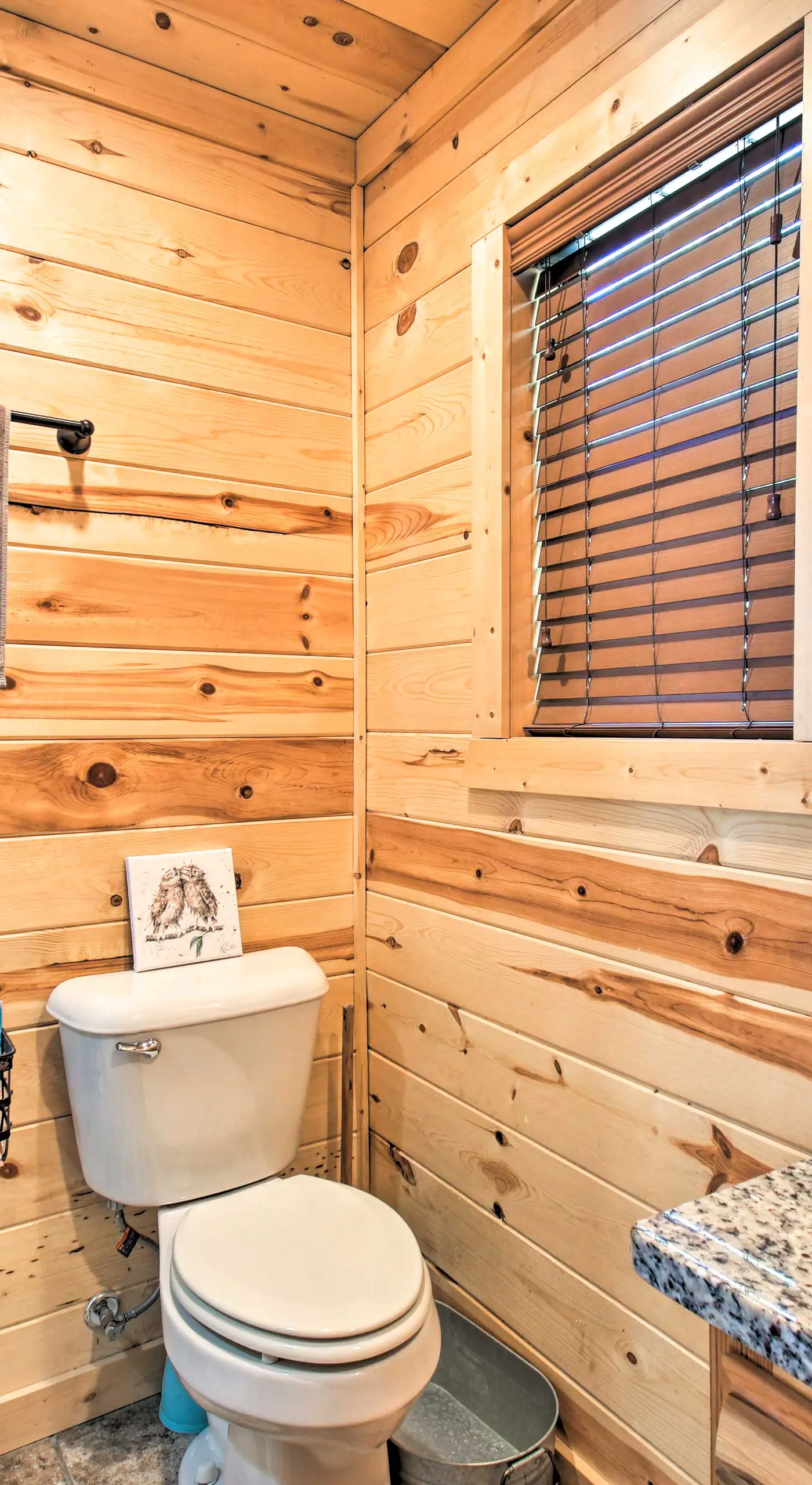 Broken Bow Hideaway w/ Hot Tub & Fire Pit!