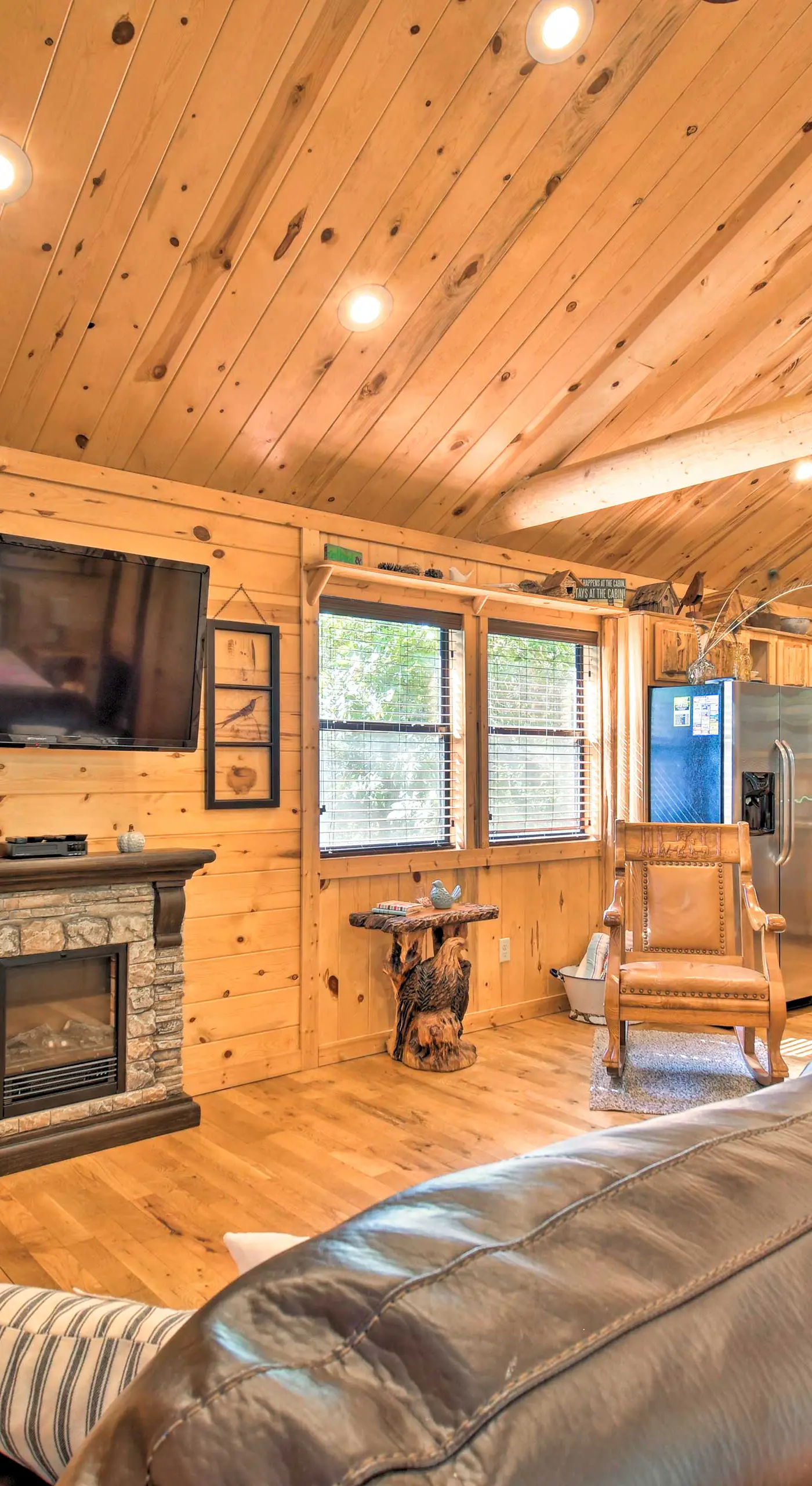 Broken Bow Hideaway w/ Hot Tub & Fire Pit!