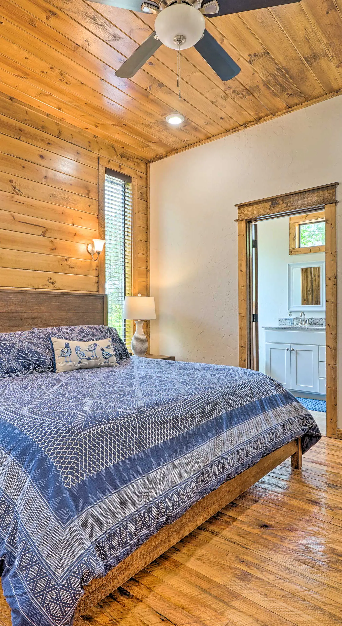 Furnished Deck, Hot Tub! Family Gem in Broken Bow