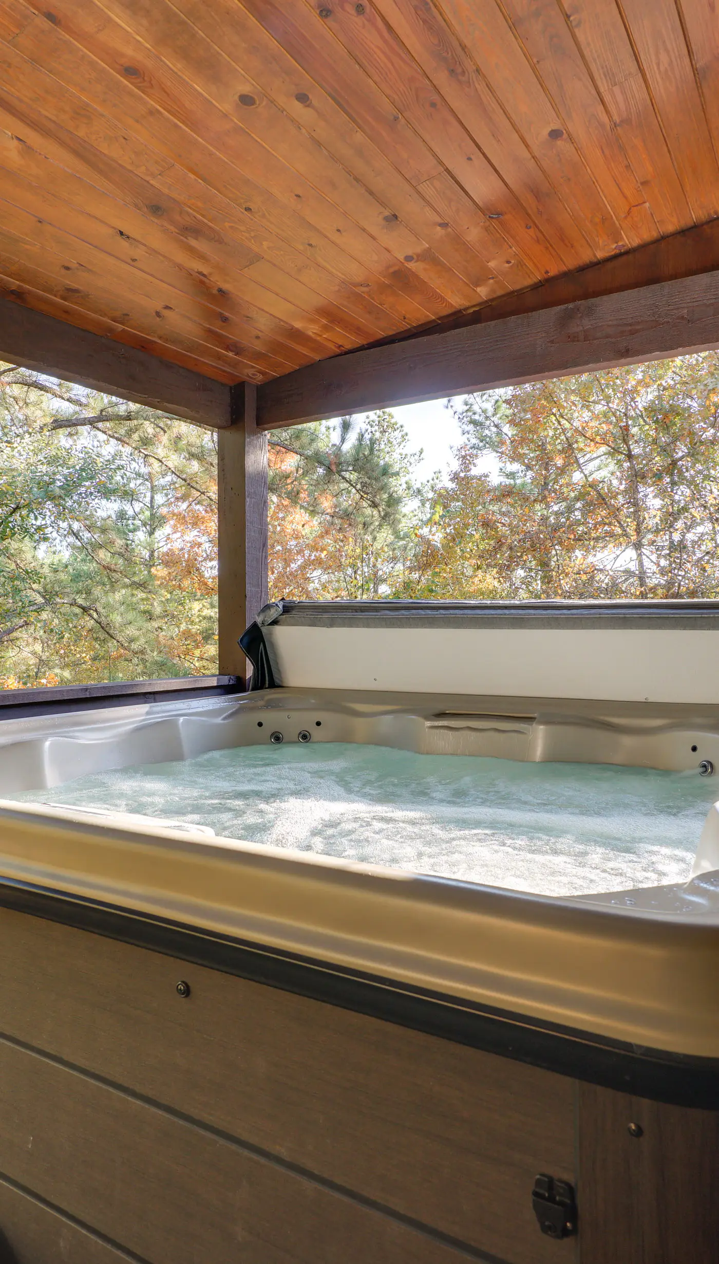 Furnished Deck, Hot Tub! Family Gem in Broken Bow