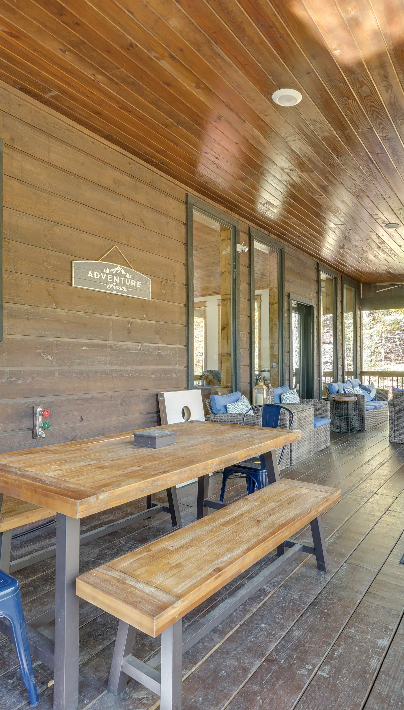 Furnished Deck, Hot Tub! Family Gem in Broken Bow