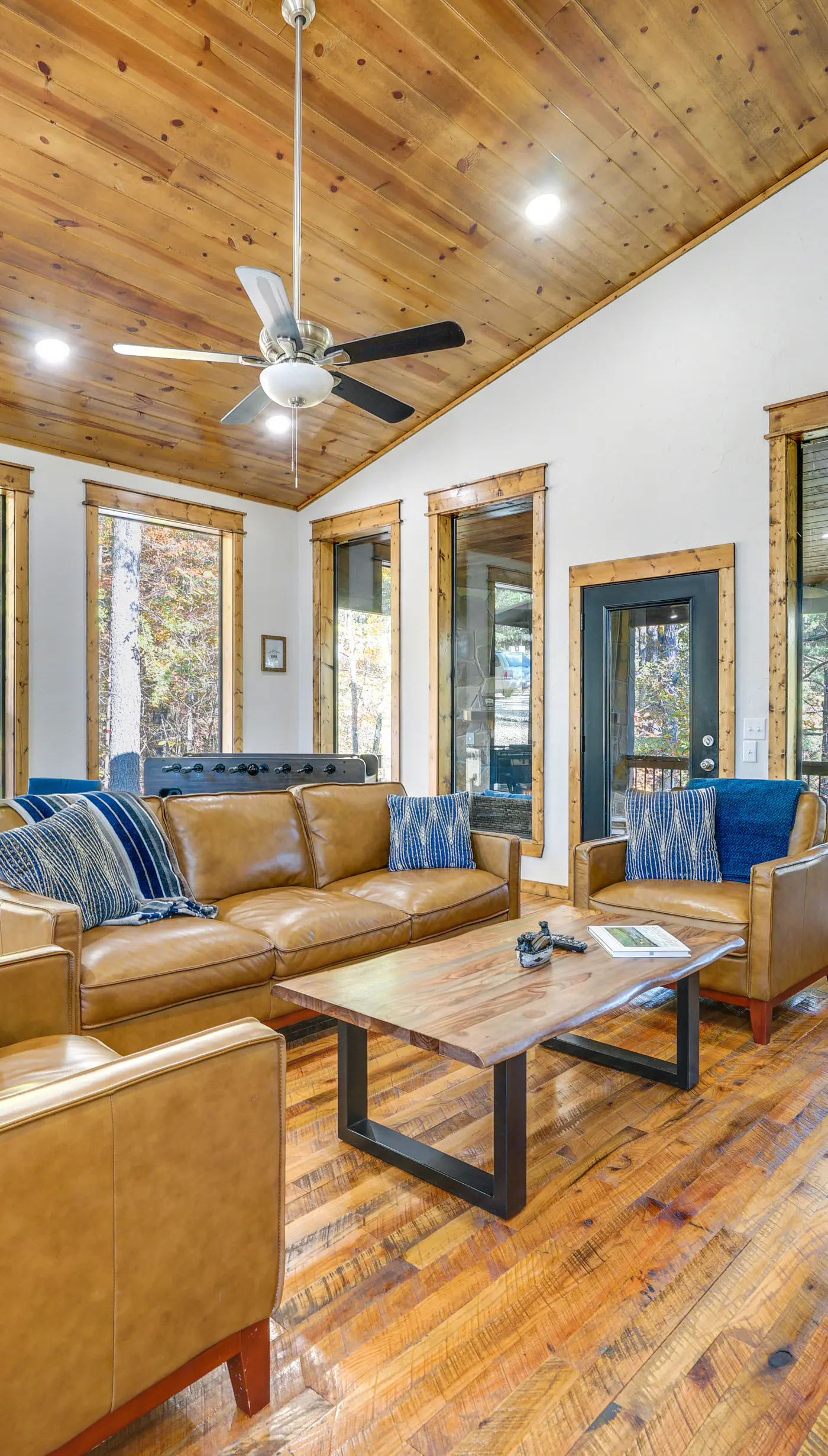 Furnished Deck, Hot Tub! Family Gem in Broken Bow