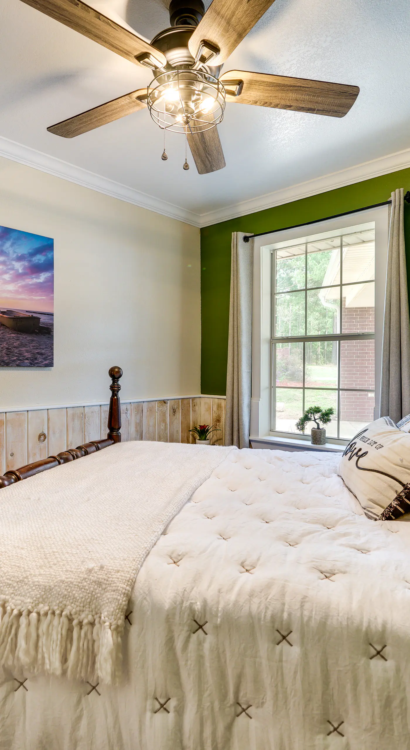 Broken Bow Vacation Rental w/ Pool & Hot Tub!