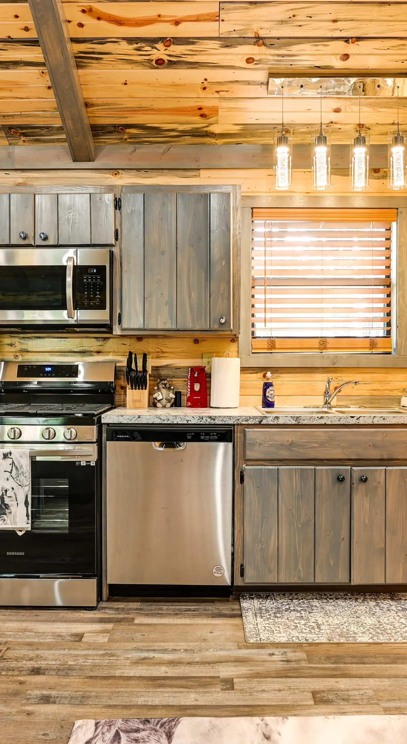Pet-Friendly Broken Bow Cabin Near Lukfata Creek!