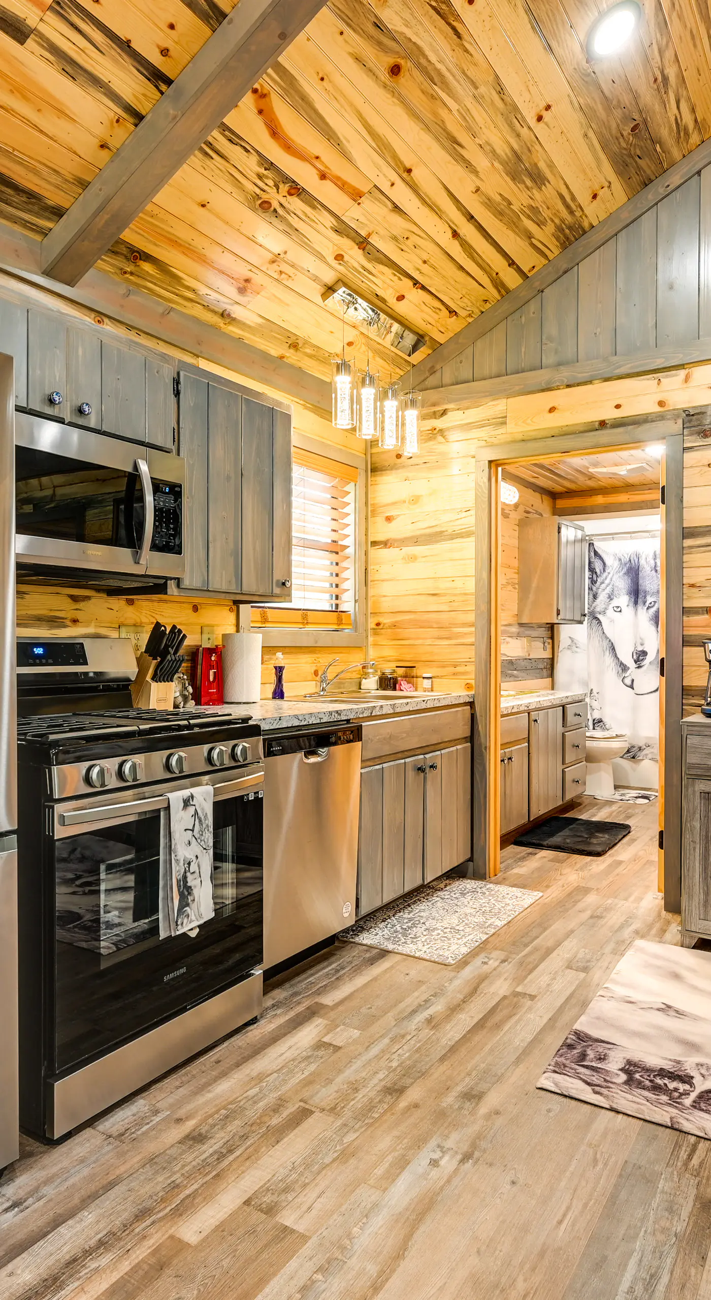 Pet-Friendly Broken Bow Cabin Near Lukfata Creek!
